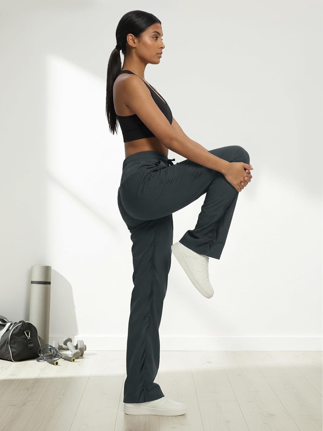 Petite Women's 26"/28" Inseam Lightweight Dance Studio Pants Ruched Travel Athletic... - Image 3