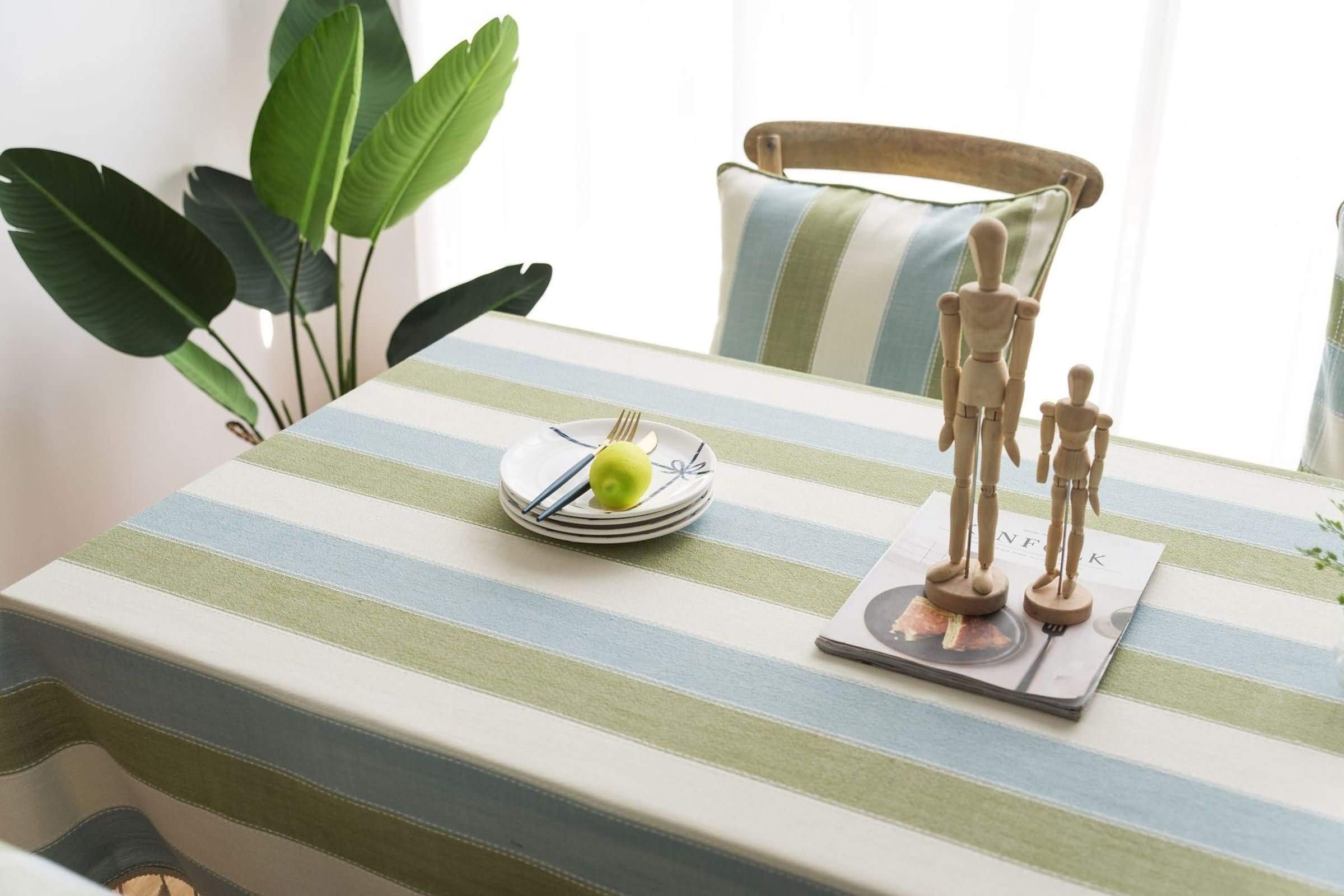 Mantel Antimanchas y Lavable Rectangular Verde para Terraza, Rayas con Borlas, de Poliéster Fácil de Limpiar, 140 x 260 cm, Mantel para Jardín
