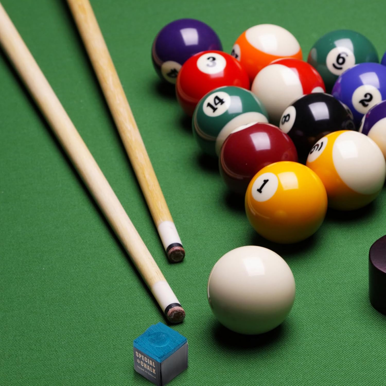 12pcs Billiards Game Cue Chalks Snooker Club Chalks Pool Table Stick Tip Wiping Powder