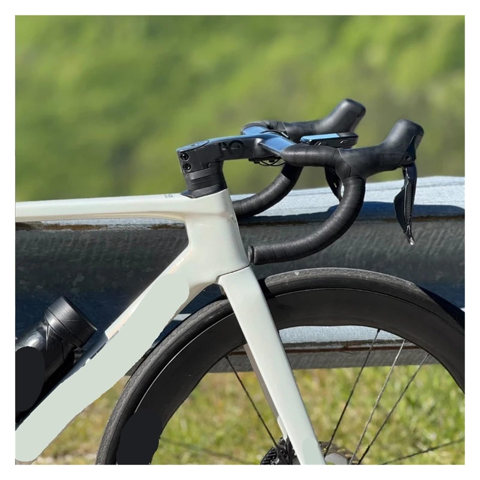 Manubrio per Bici da Strada T1100, 260 g, Passaggio Cavi Completamente Interno, 360/380/400/420 mm