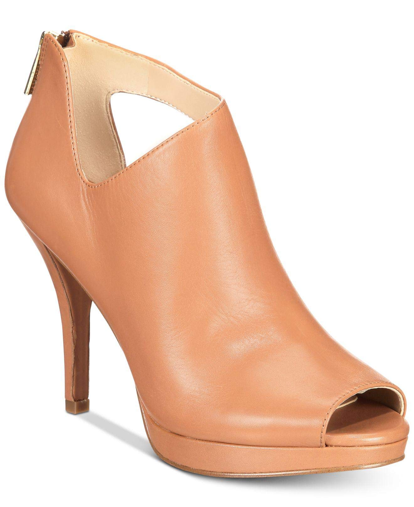tan pumps