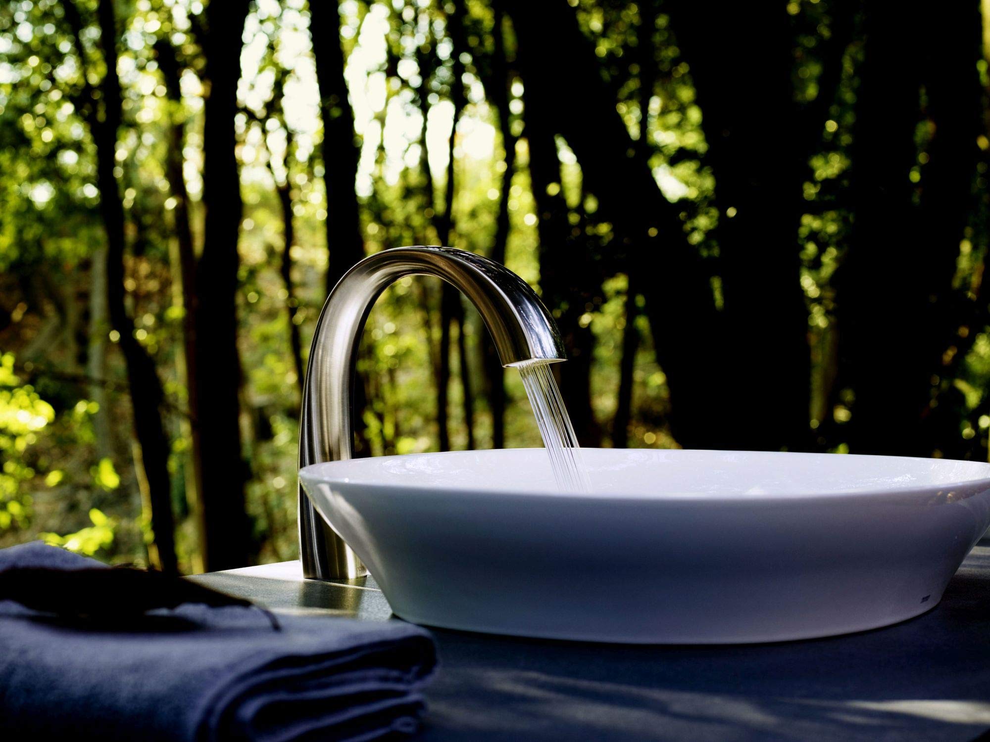 TOTO TLP01701U CP Zn 1 1 GPM Electronic Touchless Bathroom Faucet Polished Chrome — view 2