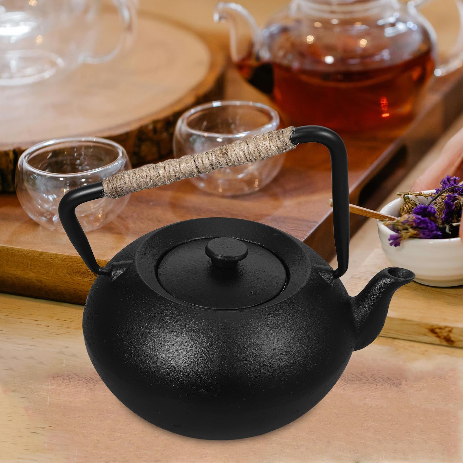 Tetera Pequeña de Hierro Fundido Negra 600ml con Infusor