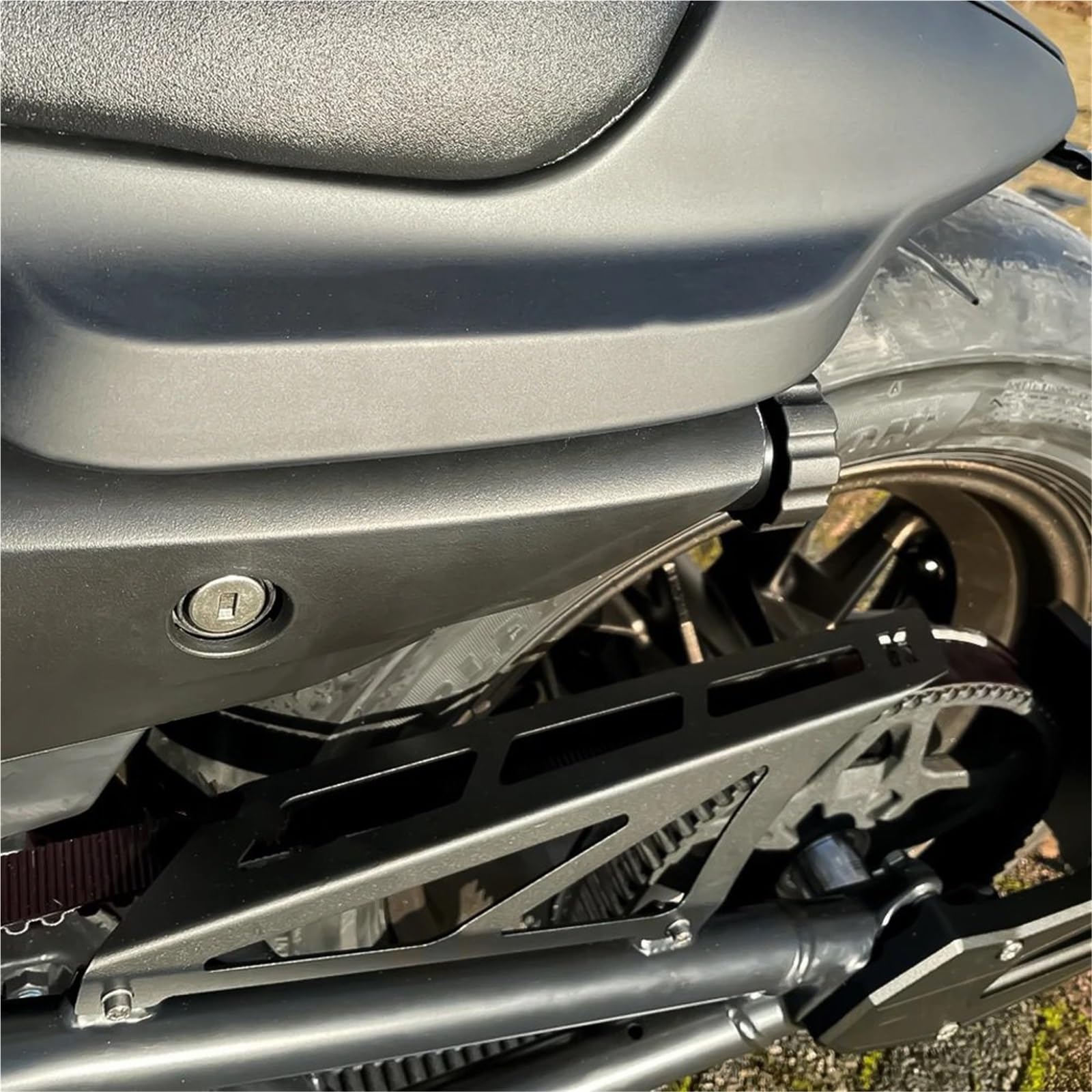 osłona zębatki Osłona pasa motocyklowego do Sportster S 1250 RH 1250S 2021 2022 łańcucha prowadnicy koła Osłona zębatki silnika(Combination)