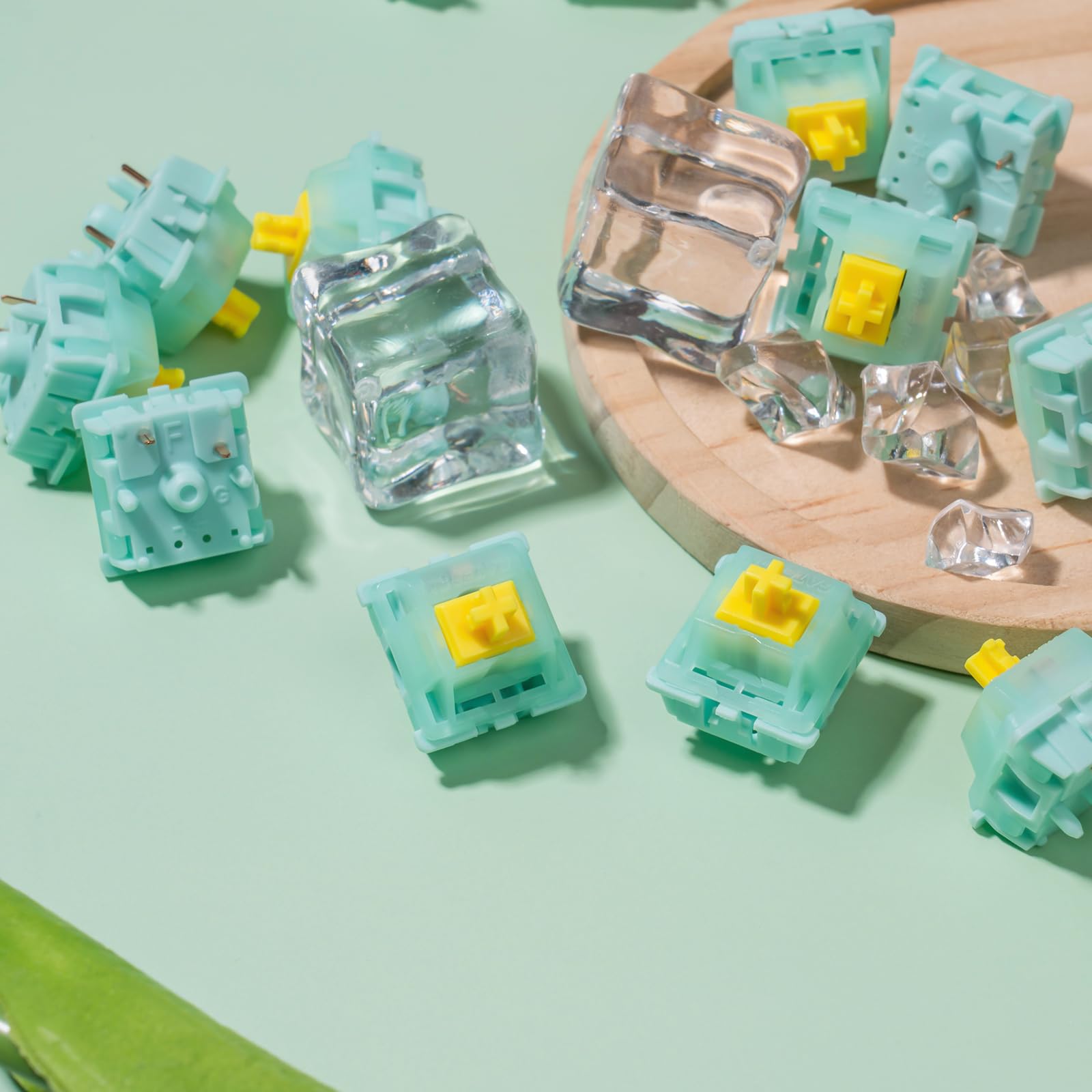 Amazon | Gateron Jade Yellow Pro キーボードスイッチ、リニア 55gf