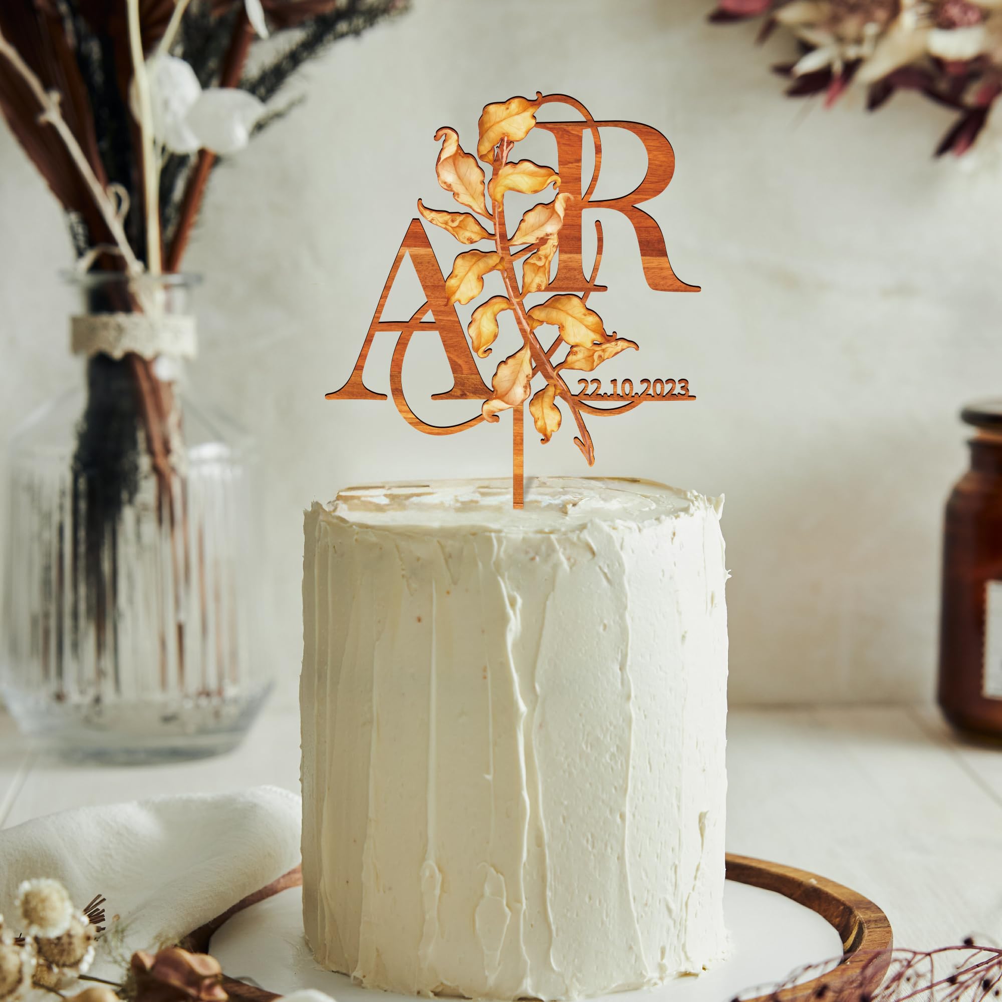 Personalized Fall Wedding Cake Topper in Wood Custom Bride and Groom Initial Cake Topper Wedding Date Cake Decoration (Fall Leaves)
