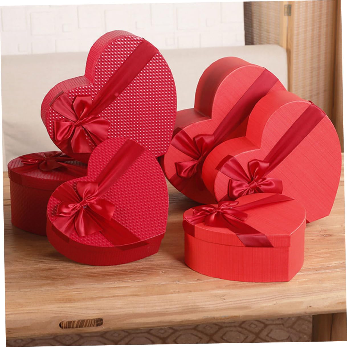 LRXIYODE Herzförmige Geschenkbox 3 Stück mit Schleife Kleine Kosmetik und Aufbewahrungsbox Stabile Verpackung für Valentinstag Hochzeit und Geschenkverpackung