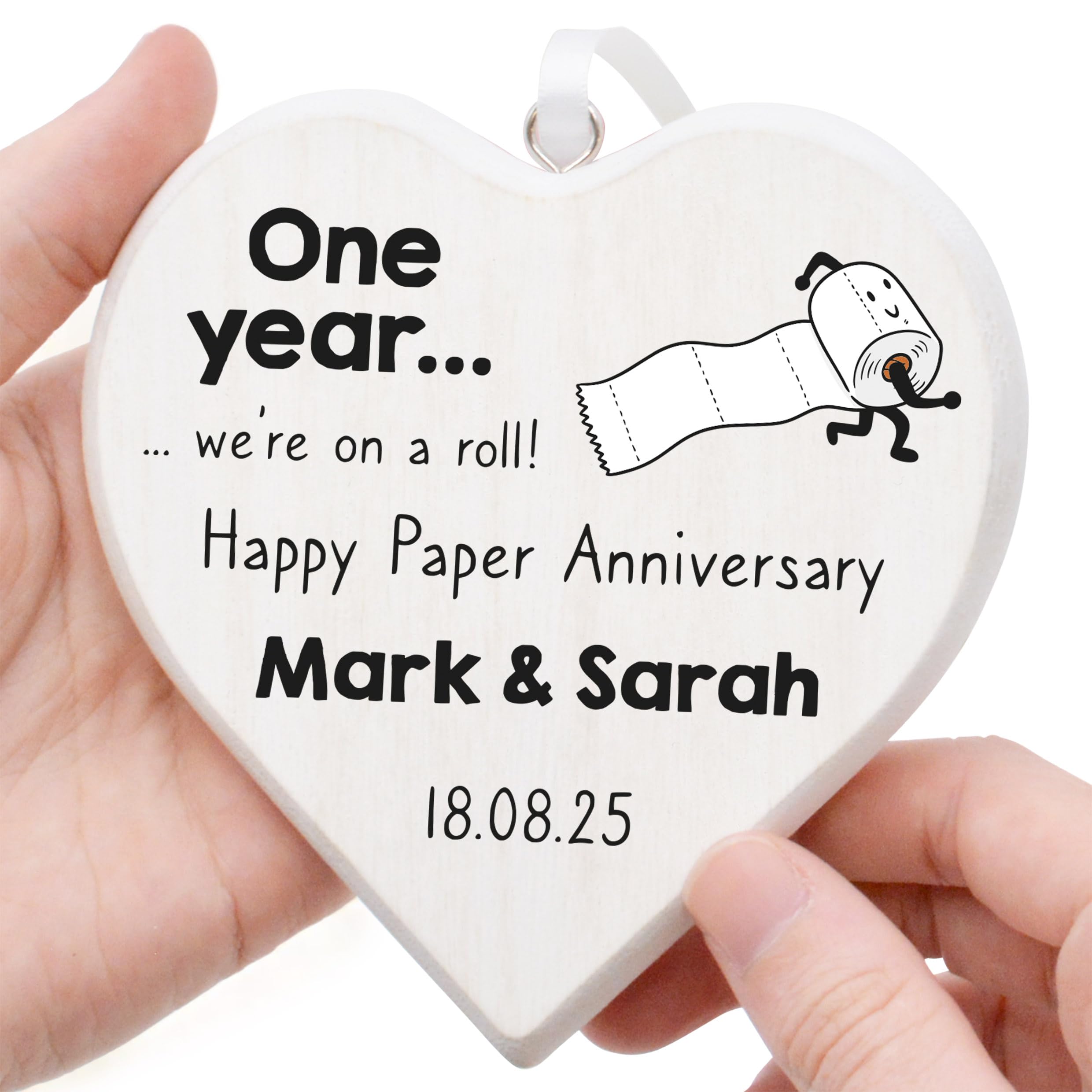 Beecreative Personalised First Wedding Anniversary Gifts - Rustic White Wood Heart Decoration - Paper 1 Year Anniversary Present For Couples - With Gift Bag