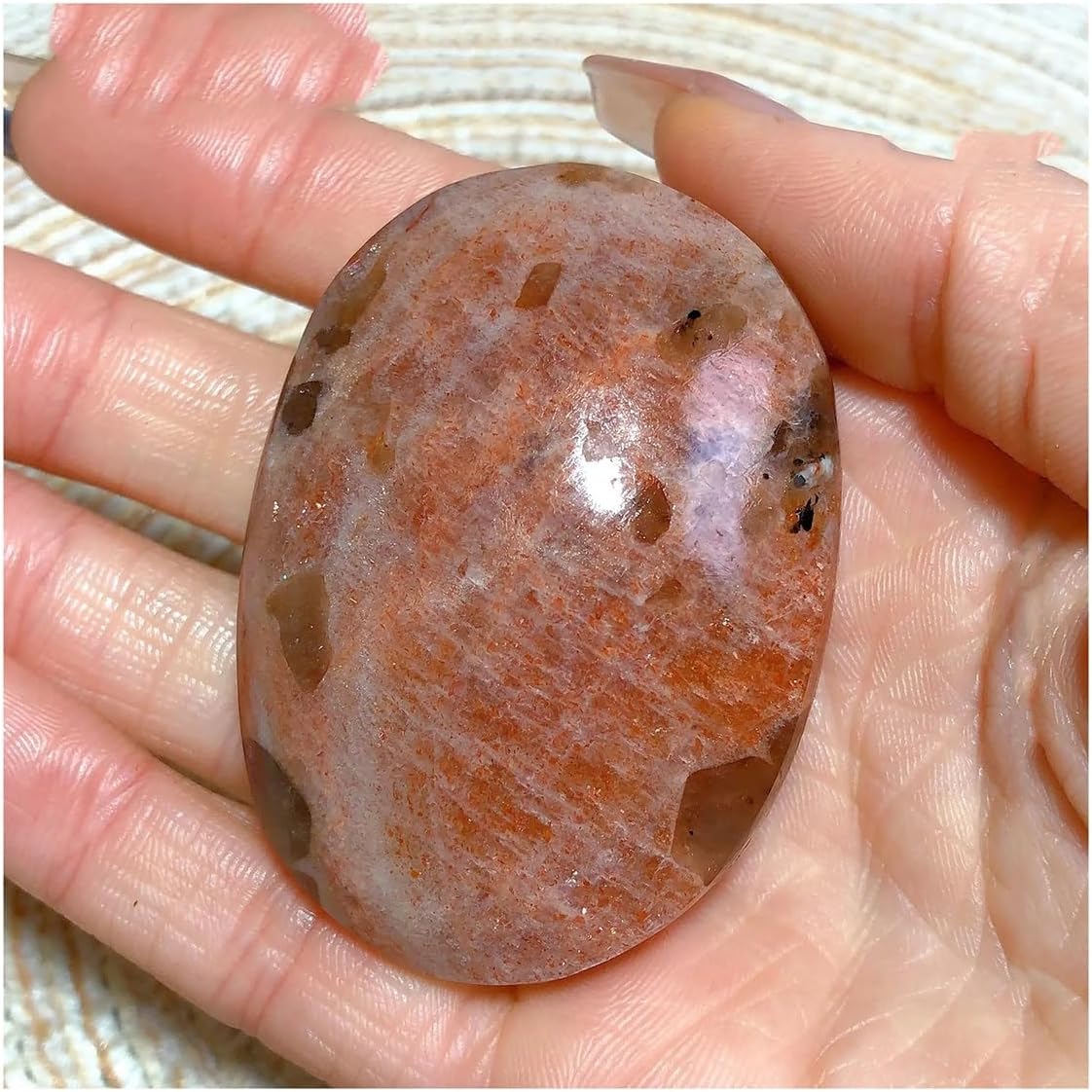 Crystal Stone Natural Crystals Palms Rainbow Flash Decorations Crystal Stone Holder Necklace(76g 54mm)