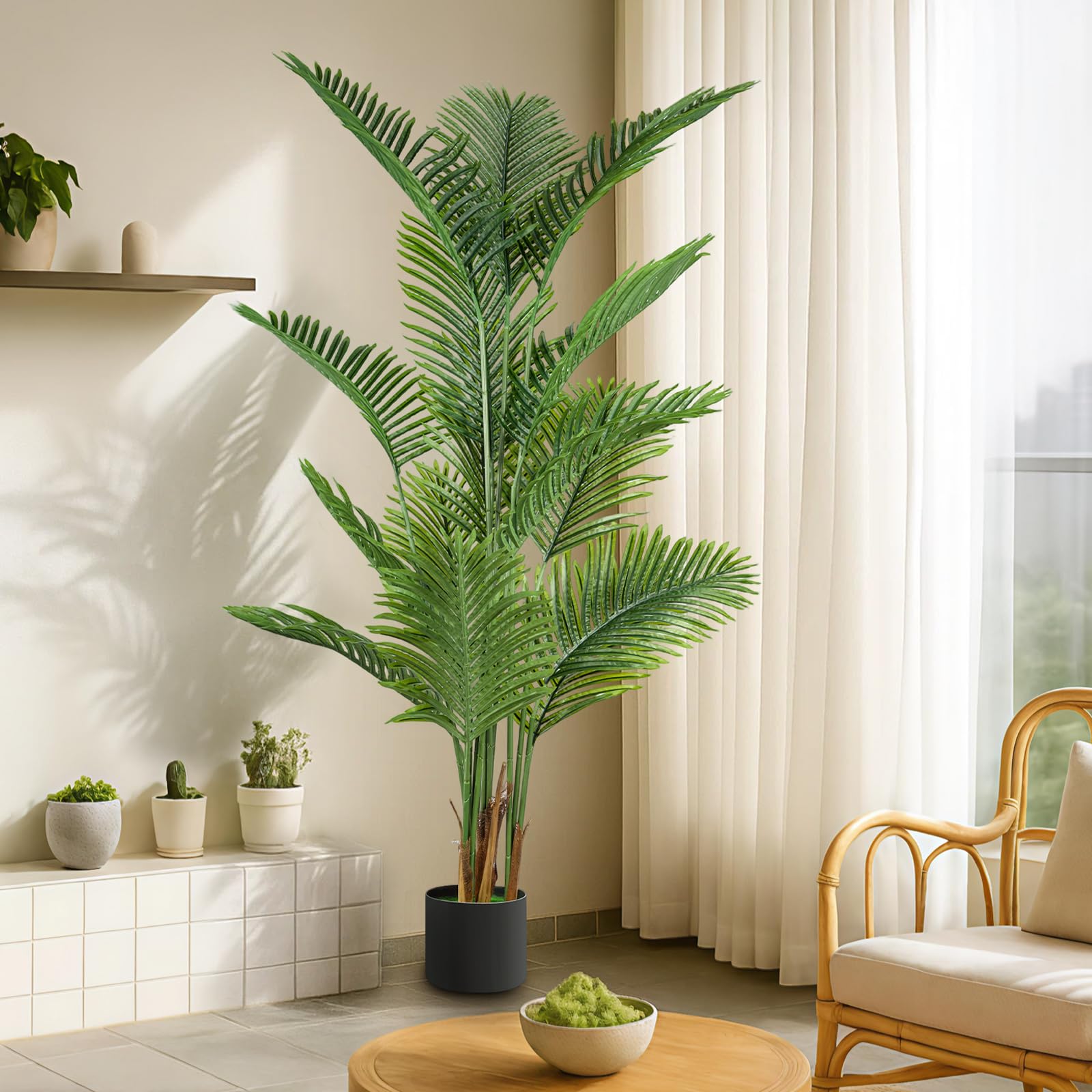 Hohe künstliche Palme für Innenräume – Lebensechter Areca-Baum mit realistischen grünen Blättern; große künstliche Tropenpflanze im schwarzen Topf für Zuhause, Büro, Wohnzimmer, Schlafzimmer