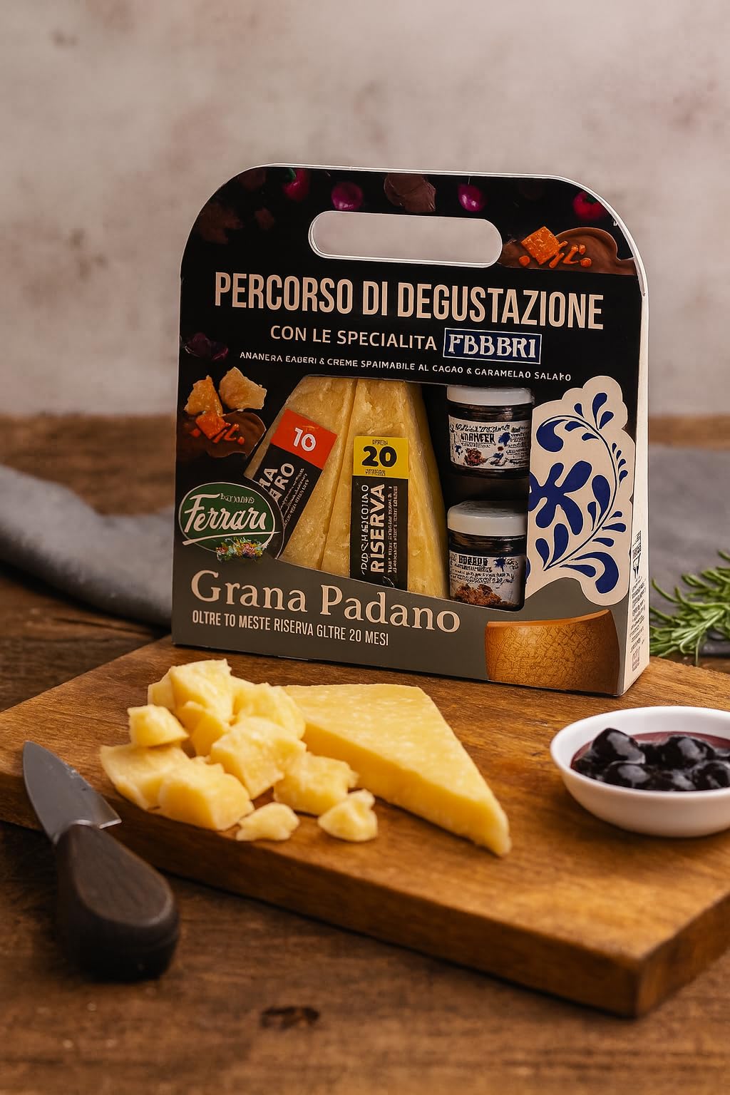 Confezione con Formaggio Italiano Stagionato 10 e 20 Mesi 400g e Specialità Dolci alla Frutta per Degustazioni Gourmet, Taglieri Raffinati e Regali Gastronomici di Alta Qualità