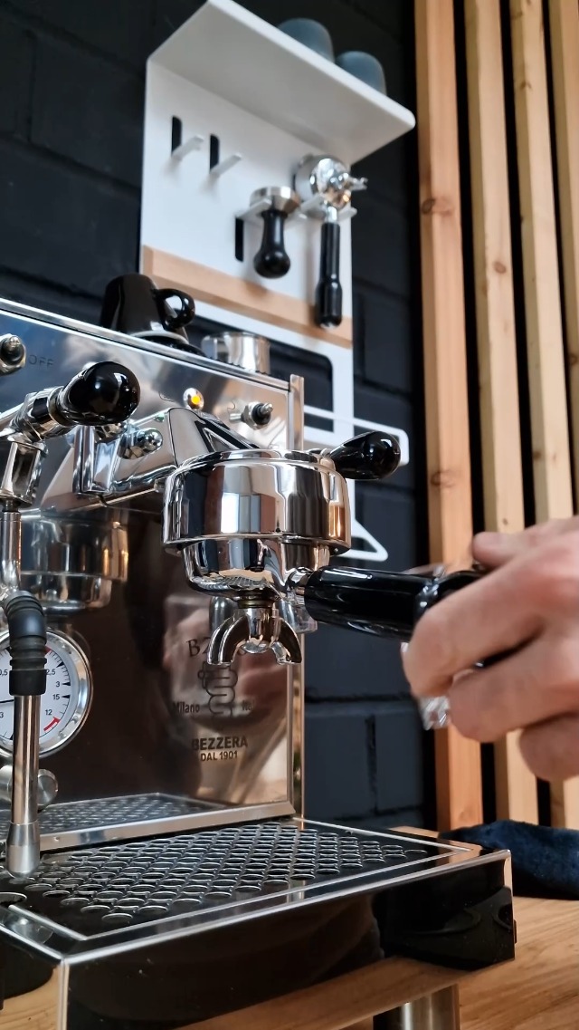 Crealutionz FLATE Barista Regal - Wandhalterung Für Siebträger & Kaffeezubehör