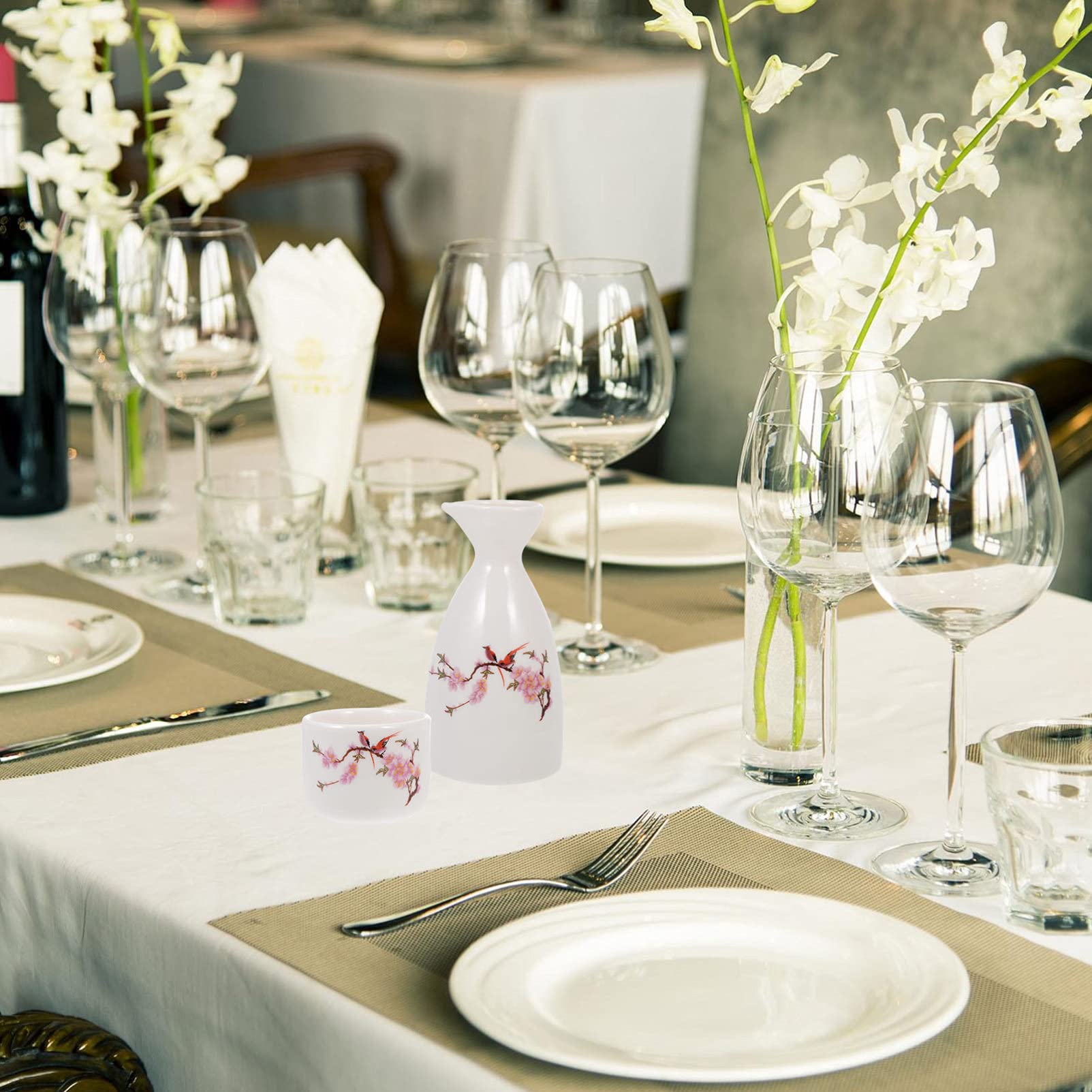 BESTonZON Ceramica Giapponese Sake Set: 1 Porzione Caraffa 6 Tazze Peach Blossom Modello per Sake Caldo O Freddo