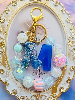 お花のイニシャルキーホルダー♪ R】春をぎゅっと詰めたお花のイニシャルキーホルダー