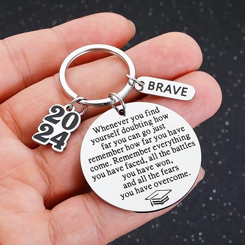 Miniatura 2 de JEWGLO Llavero inspirador de graduación 2023 para ella, él, clase de 2023, regalos de graduación para estudiantes, universidad, universidad,