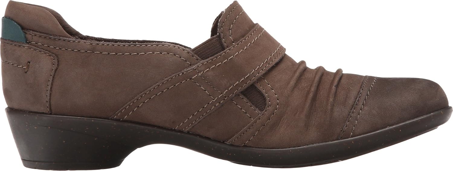 Cobb Hill by New Balance Women's Nadine CH Flat