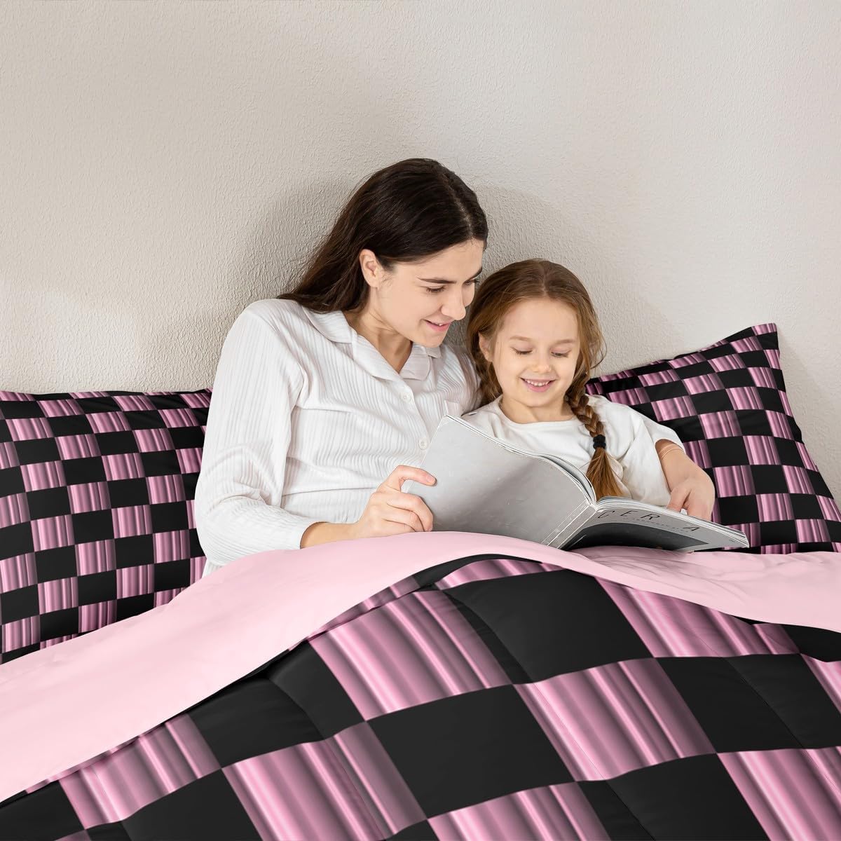 Feelyou Checkered Kids Comforter Set Queen Size Abstract Ombre Bedding Set Modern Geometric Pink Black Duvet Quilt for Kids Boys Girls Bedroom Cute Neutral Aesthetic Plaid Decor
