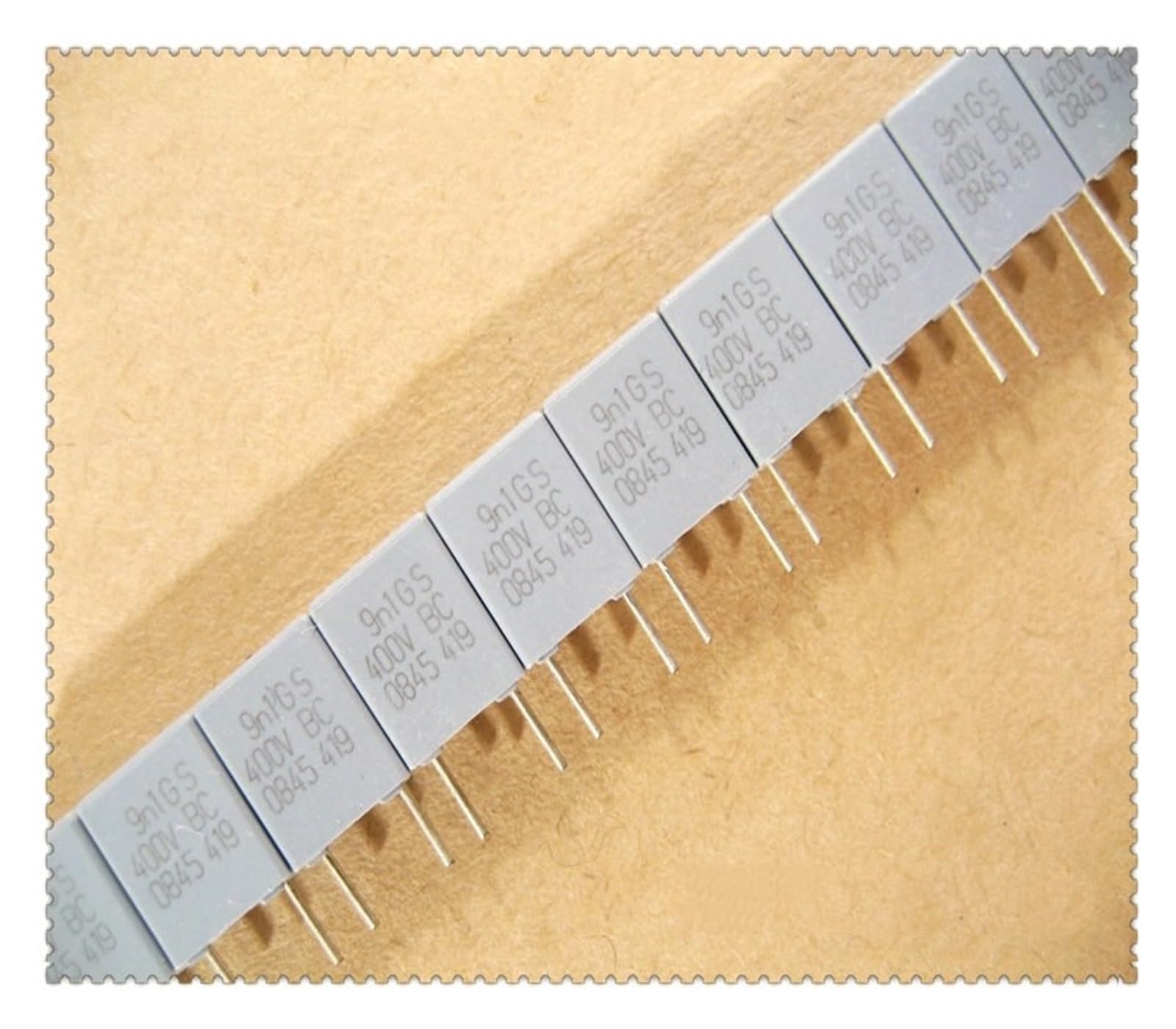Condensateur 9100pF 400V pour réparer et stabiliser vos circuits