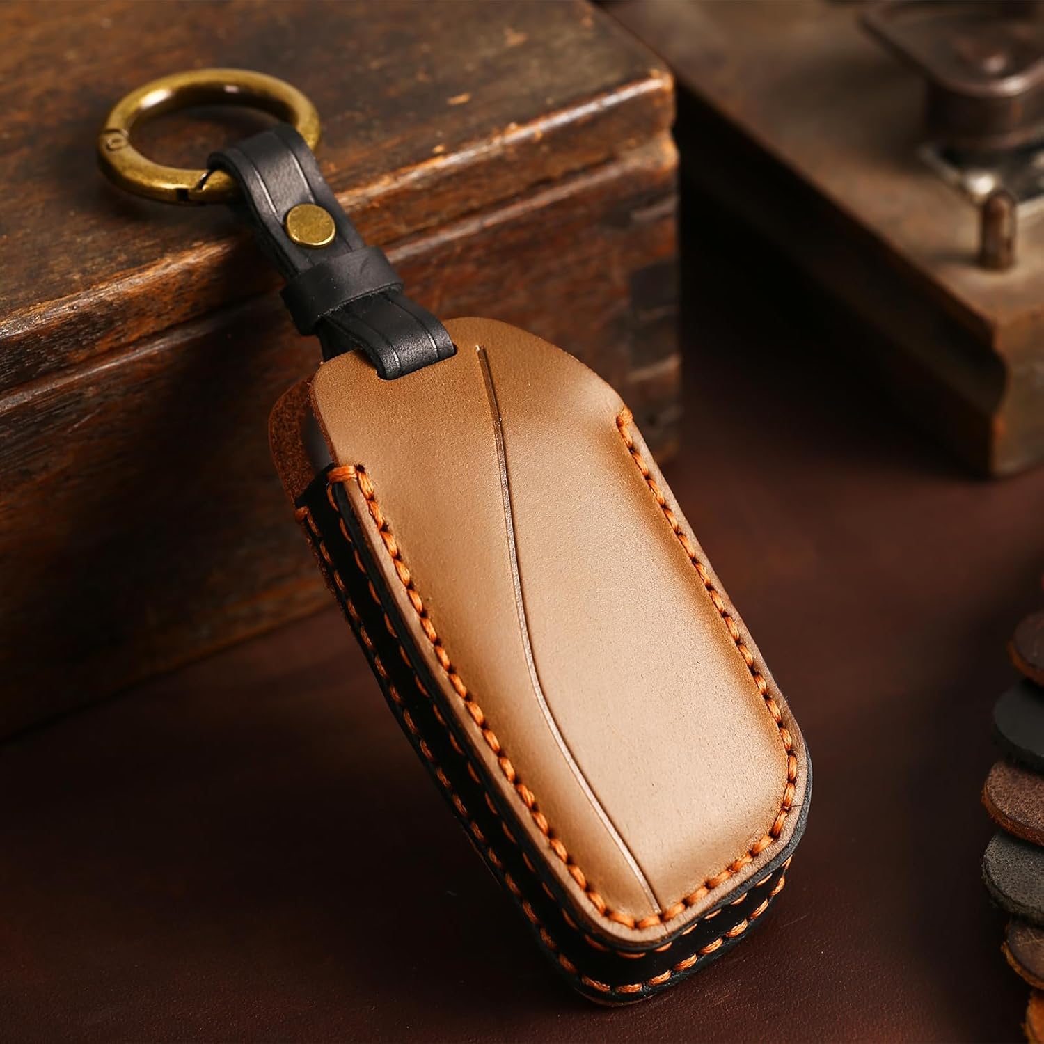 Retro Style Leather Key Fob Cover, Compatible with BMW 2023/2024/2025~up New 5 7 Series X1 X2 X3 X5 X6 X7 XM 740i 760i IX IX3 I5 I7, No Screw Design Smart Key Holder Protector(Brown) - Image 3