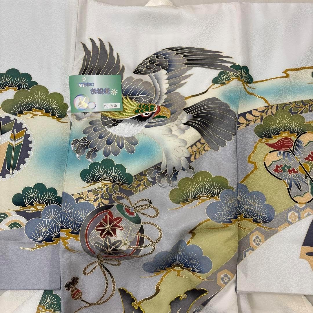 新品「即決価格」正絹産着祝着京友禅、本金、豪華刺繍仕様、特選大鷹に大将かぶと文 新品「即決価格」正絹産着祝着京友禅、本金、豪華刺繍仕様、特選大鷹に