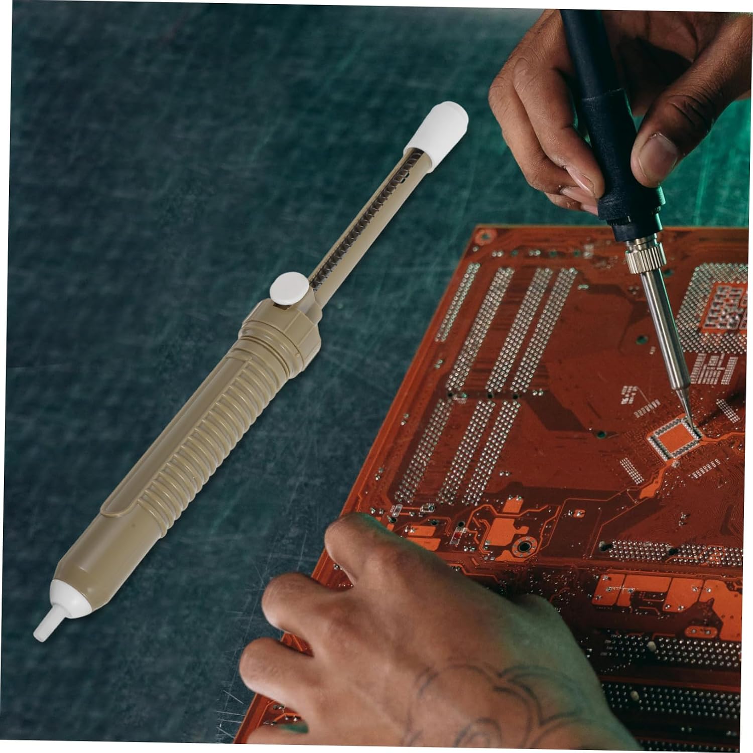 Handheld Desoldering Pump Efficient Solder Sucker Tool for Essential for Welding Tasks and Projects