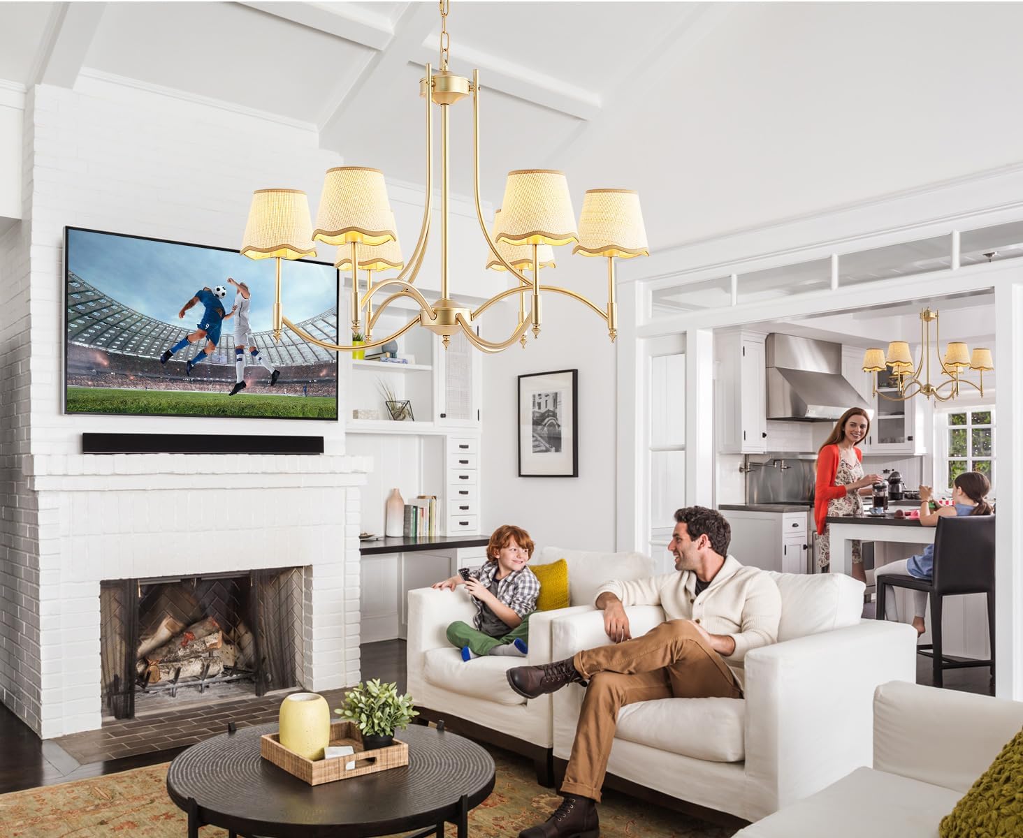 Gold Farmhouse Chandelier for Dining Room， 6-Lights with Boho Rattan Shade Dining Room Light Fixtures，Rustic Industrial Chandelier for Living Room Kitchen Island Foyer