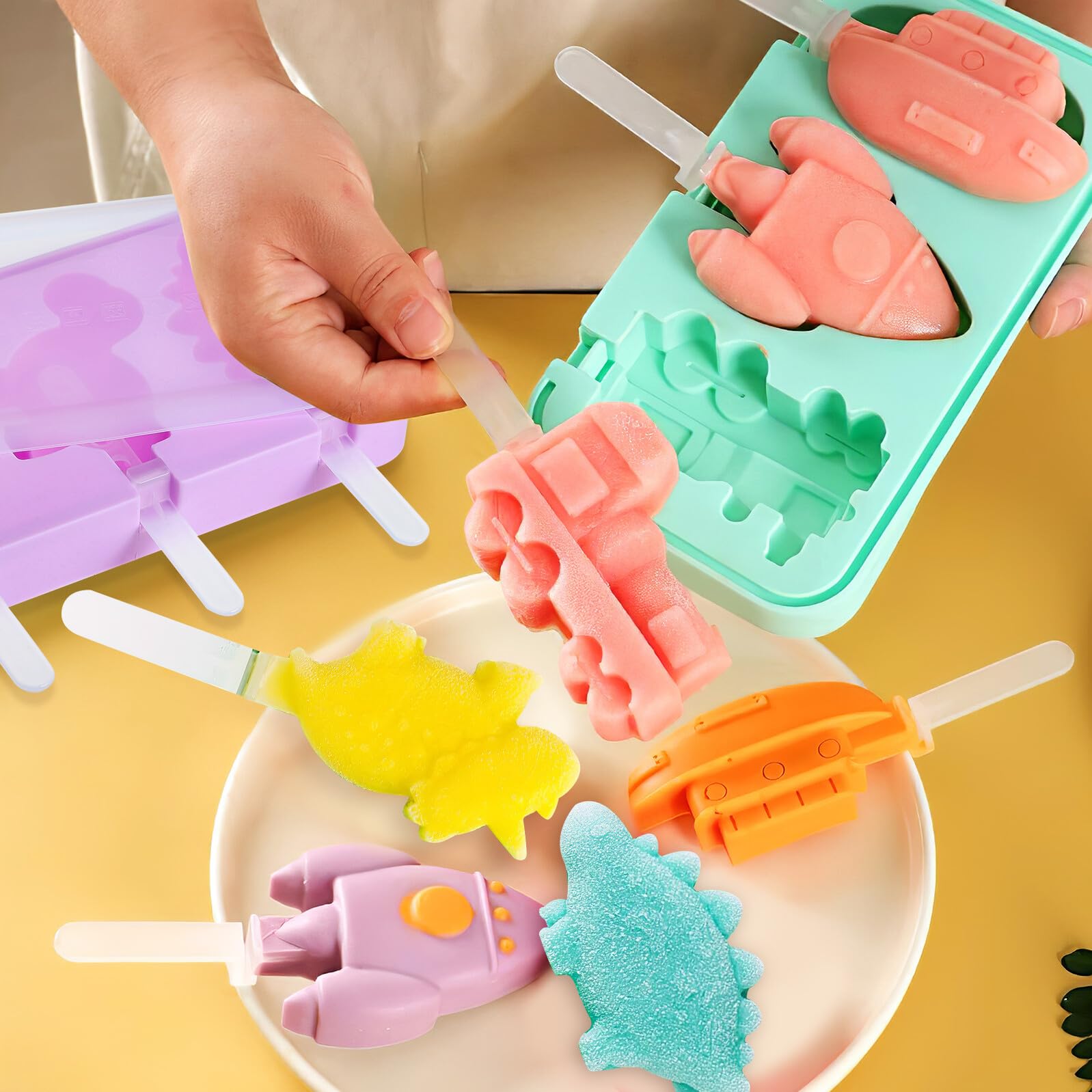 2 Pièces Moules à Glace Silicone Réutilisables avec Couvercles Formes Animaux et Véhicules Moules pour Esquimaux DIY Faciles à Démouler et Nettoyer Sécurité Alimentaire