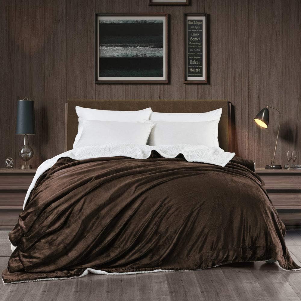 KAWAHOME Sherpa Fleece Blanket Super Soft Extra Warmest and Heavy Thick Winter 500GSM Bed Blankets for Couch Sofa Bed, King Size 108" X 90" (Brown) : Home & Kitchen