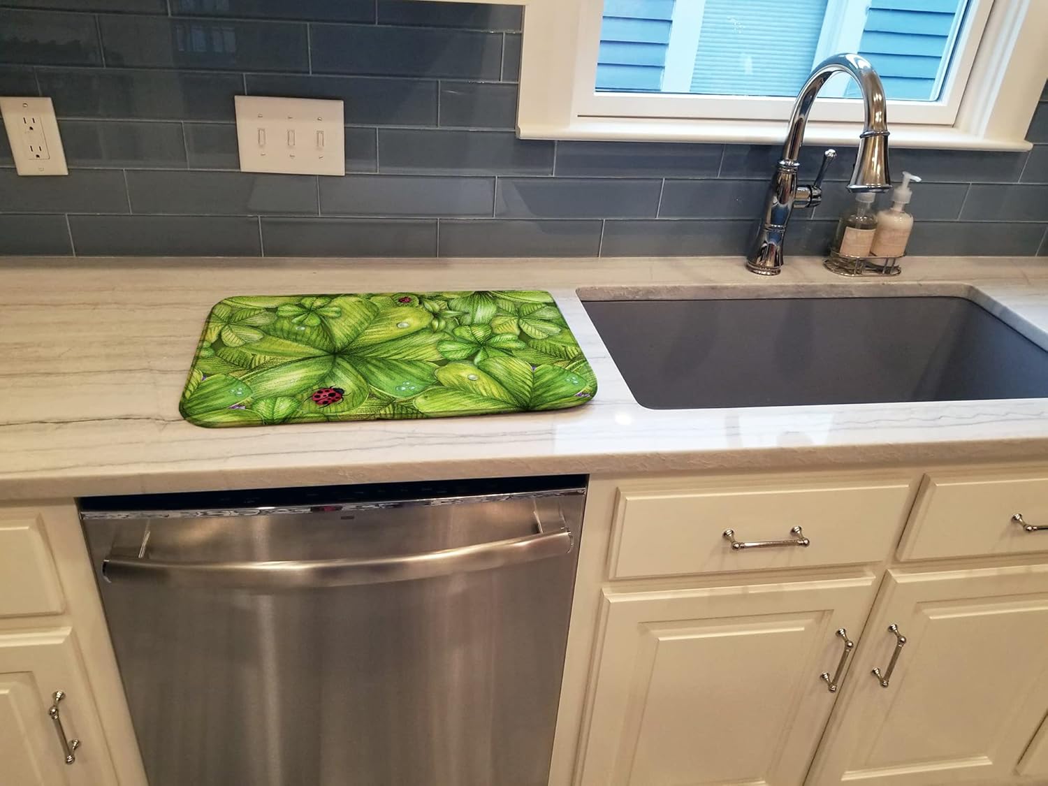 Caroline's Treasures BB5754DDM Shamrocks and Lady bugs Dish Drying Mat Absorbent Dish Drying Mat Pad for Kitchen Counter Dish Drainer Mat for Countertop, 14 x 21", Multicolor