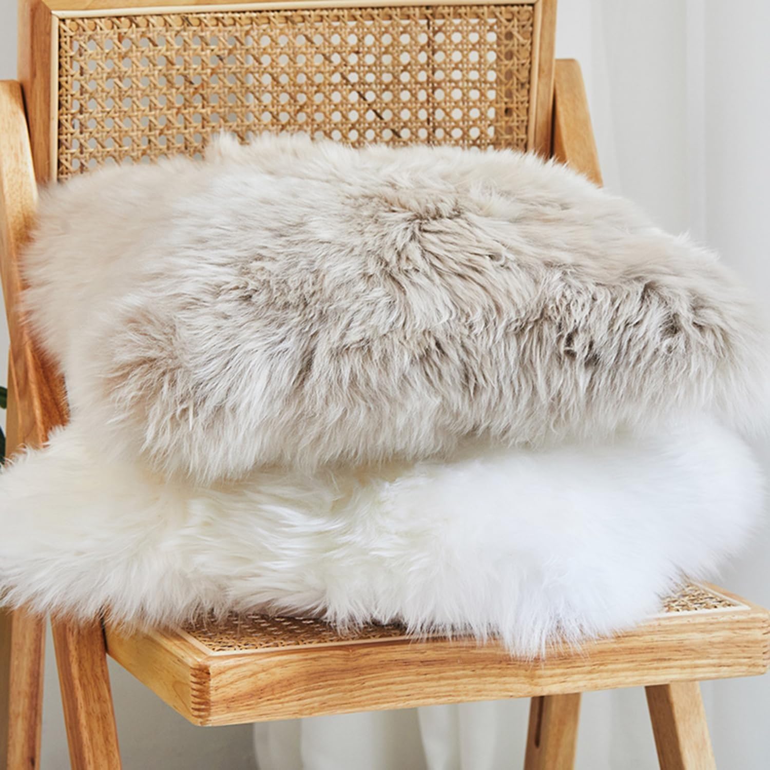 Produktbild von Kissen Teddystoff Echtes Schaffell HC&WT 100% Wolle Wurfkissen Mit Kern, Dicke Plüsch Abnehmbare Abdeckung Luxus Natuerliches Schaffell Kissenbezuege