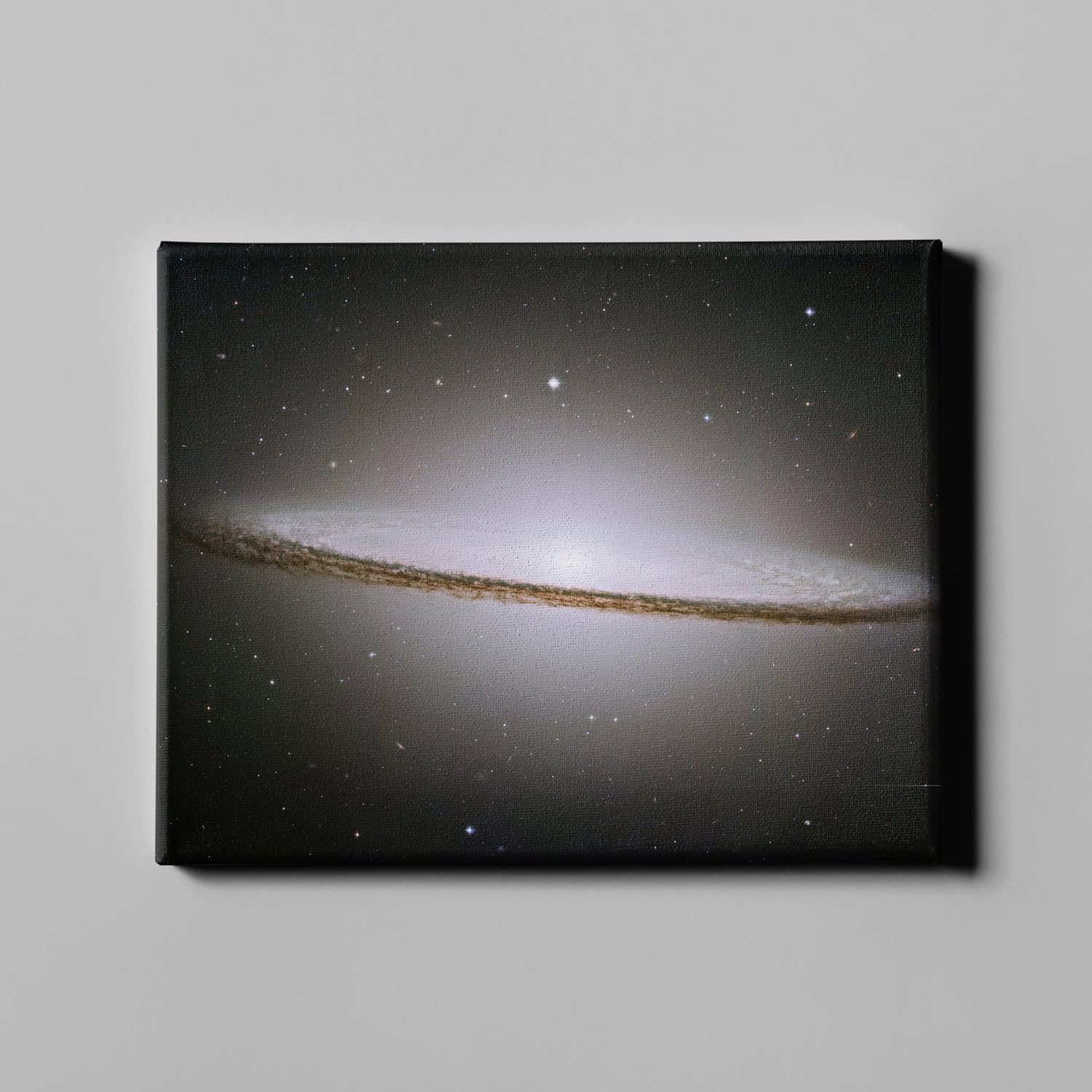 Lienzo de galería premium de la galaxia Sombrero ngc4594 por Spiffing Prints 5
