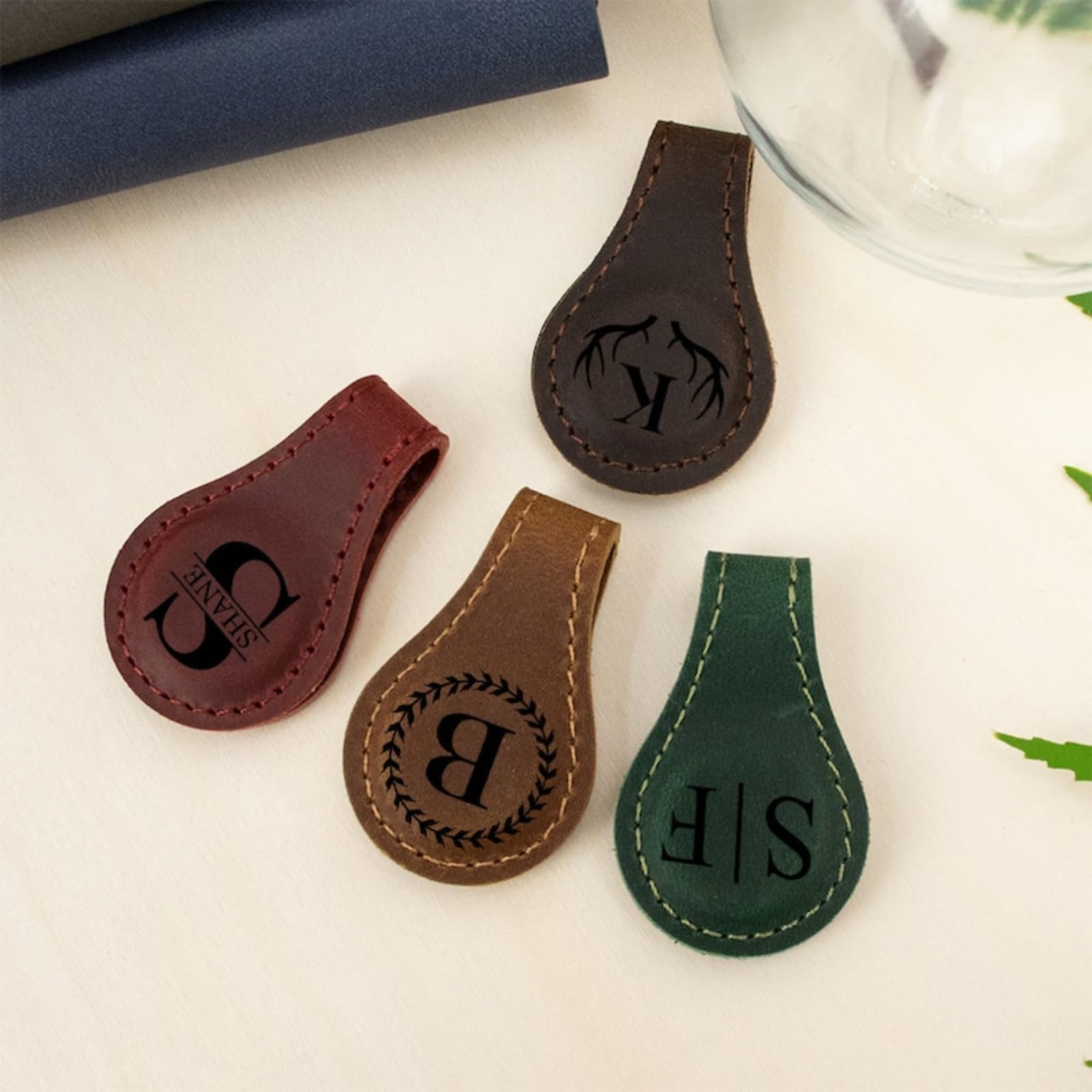 Lot de 10 marque-pages magnétiques personnalisés en cuir pour femme, anniversaire, enseignants, hommes, enfants, cadeau personnalisé en cuir
