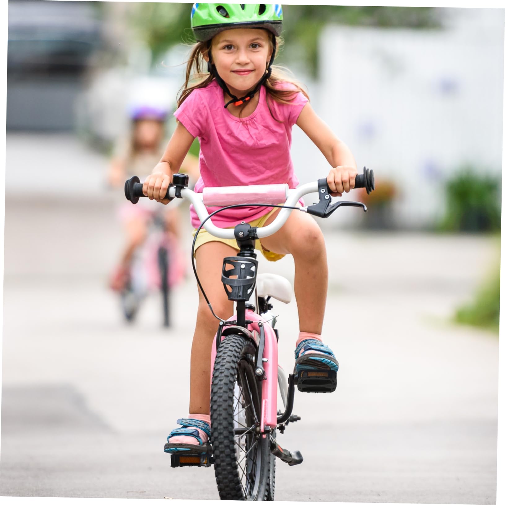 LOORGVEL 1 paire de pédales antidérapantes pour garçon et fille - Pédales de vélo de montagne - Accessoires de cyclisme en plein air LOORGVEL 1 paire de pédales antidérapantes pour garçon et fille - Pédales de vélo de montagne - Accessoires de cyclisme en plein air