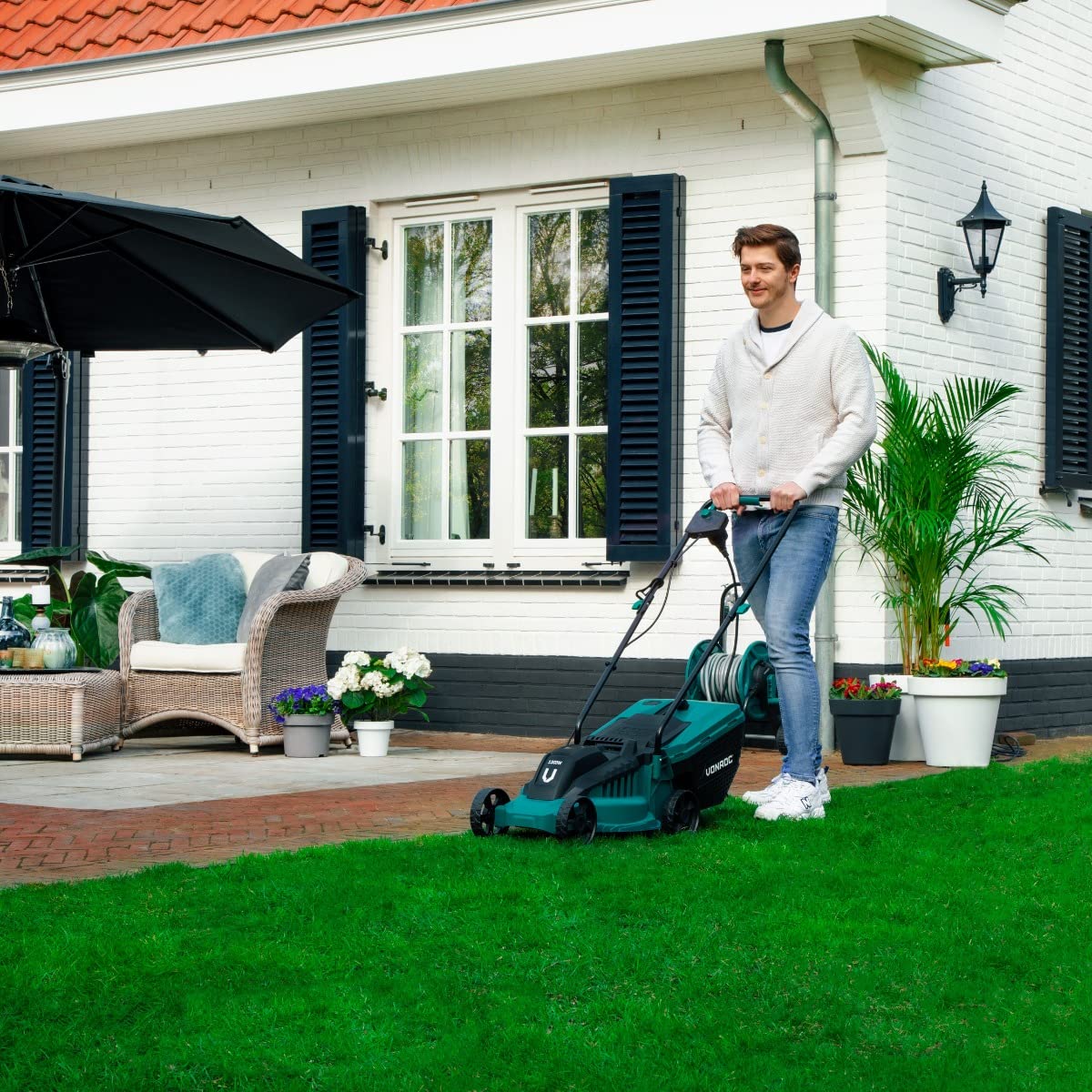 VONROC Cortacésped 1300W 32cm de Ancho de Corte - Cortabordes 300W Ø230mm de diámetro de Corte