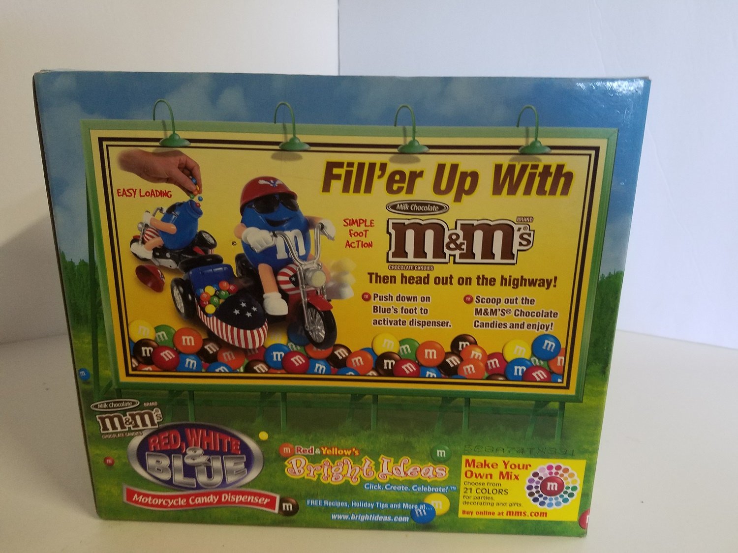 アメコミ M&M's Red White & Blue Candy Dispenser Amazon.com - m&m's Candy Dispenser - Red, White & Blue