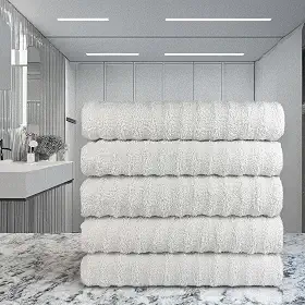 Kit Com 5 Toalhas Banhão Gigante Grossa para Hotel: Conforto e Luxo ao Seu Alcance!