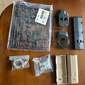 Amazon.co.jp: タミヤ 1/35 イギリス 戦車・チーフテンMk5