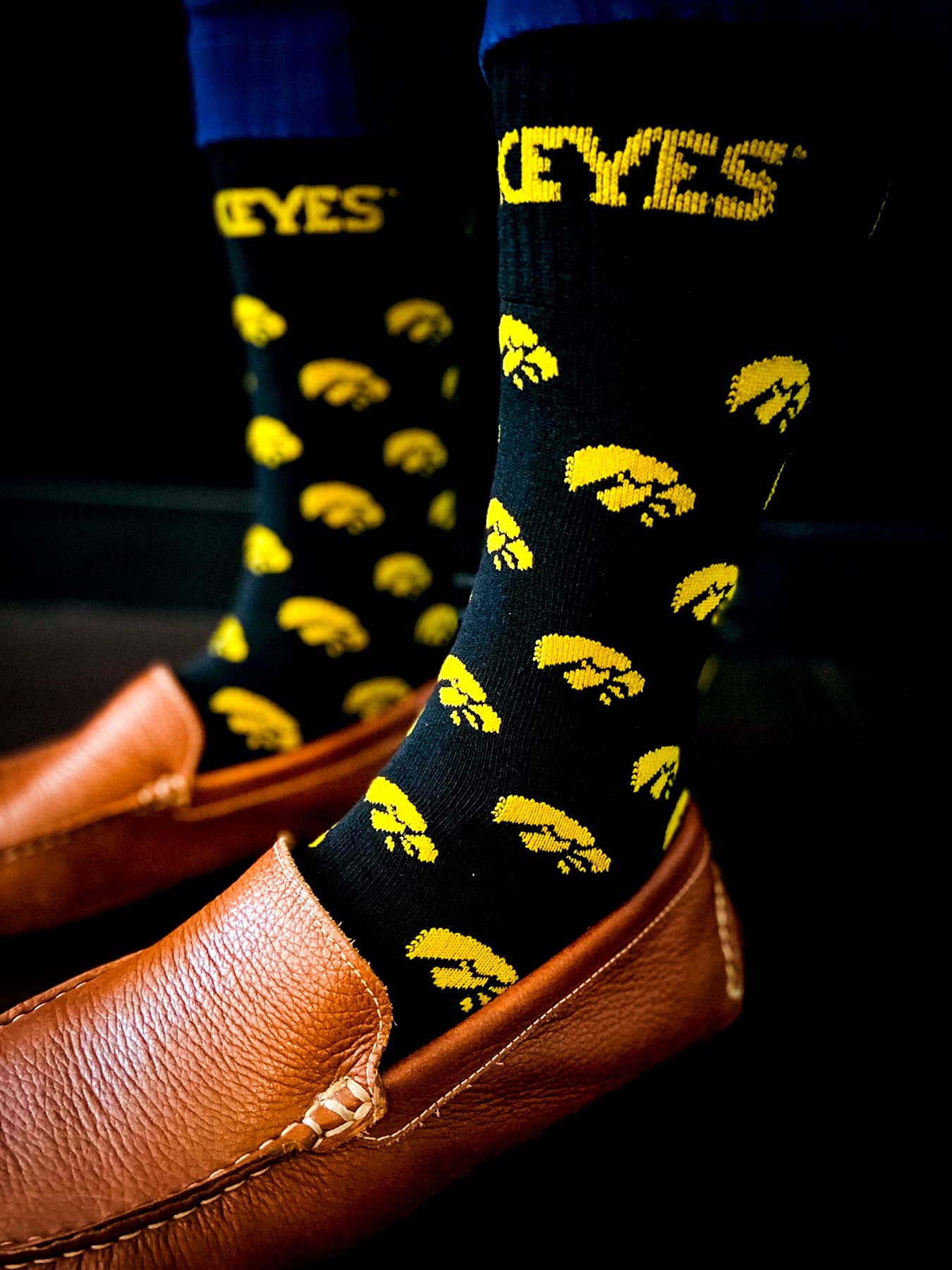 Donegal Bay NCAA Iowa Hawkeyes Dress Socks, Black