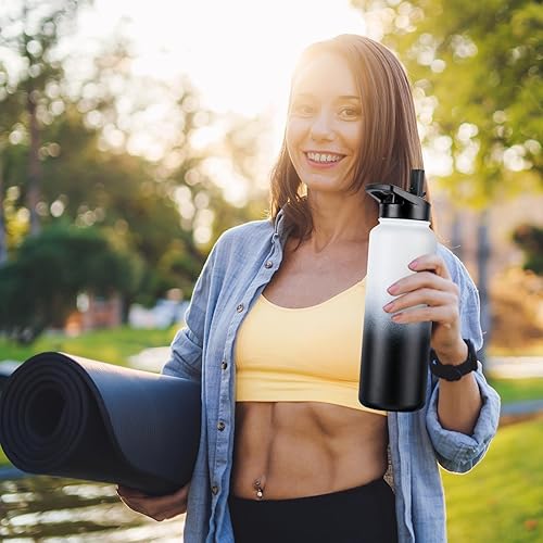 Miniatura 7 de DOMICARE Botella de agua aislada de 40 onzas, botella de agua deportiva de acero inoxidable aislada al vacío con tapa de popote y tapa de boquilla,