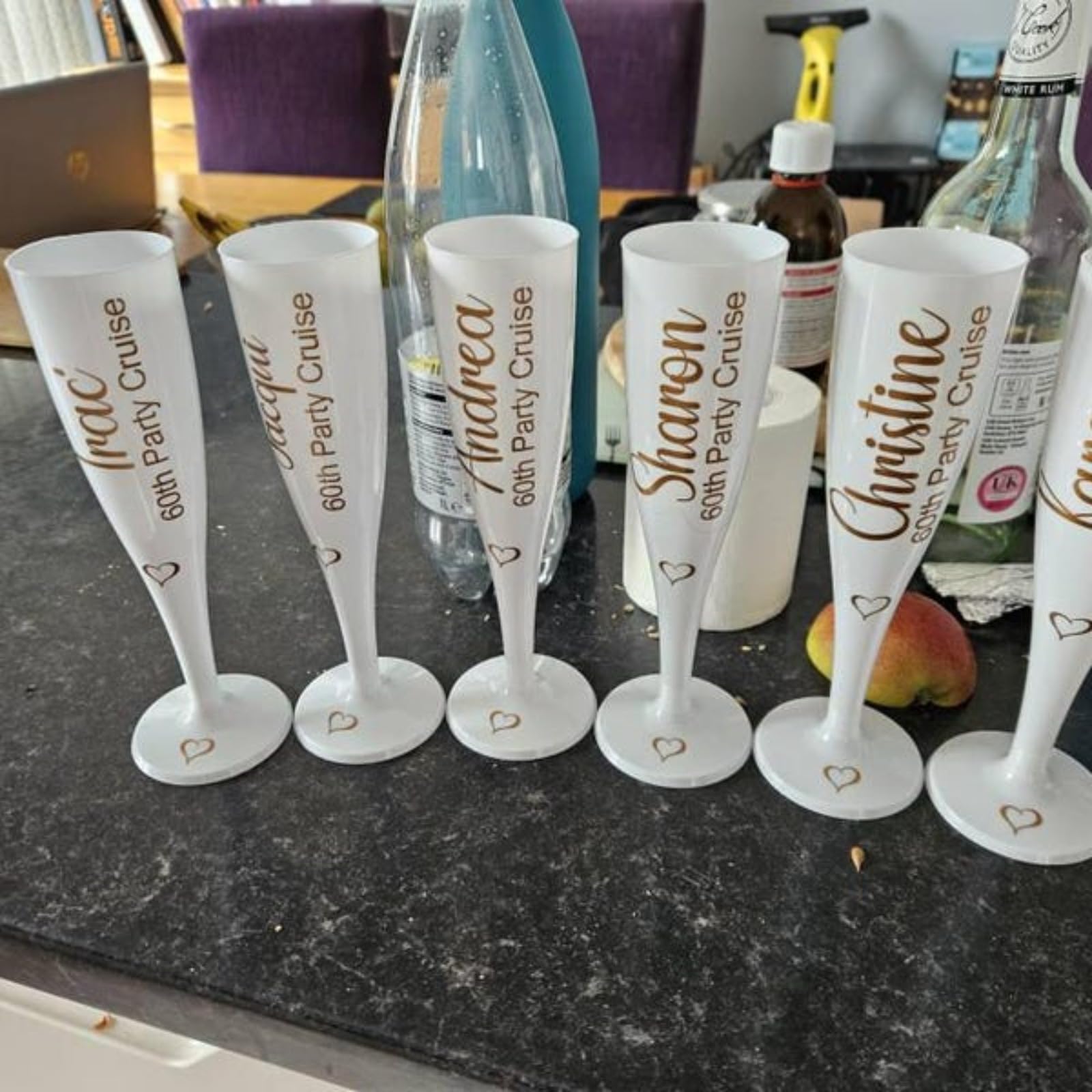 Flute da champagne bianche personalizzate, con nomi diversi, regalo per damigella d'onore, addio al nubilato, bomboniere per ospiti (6 pezzi)