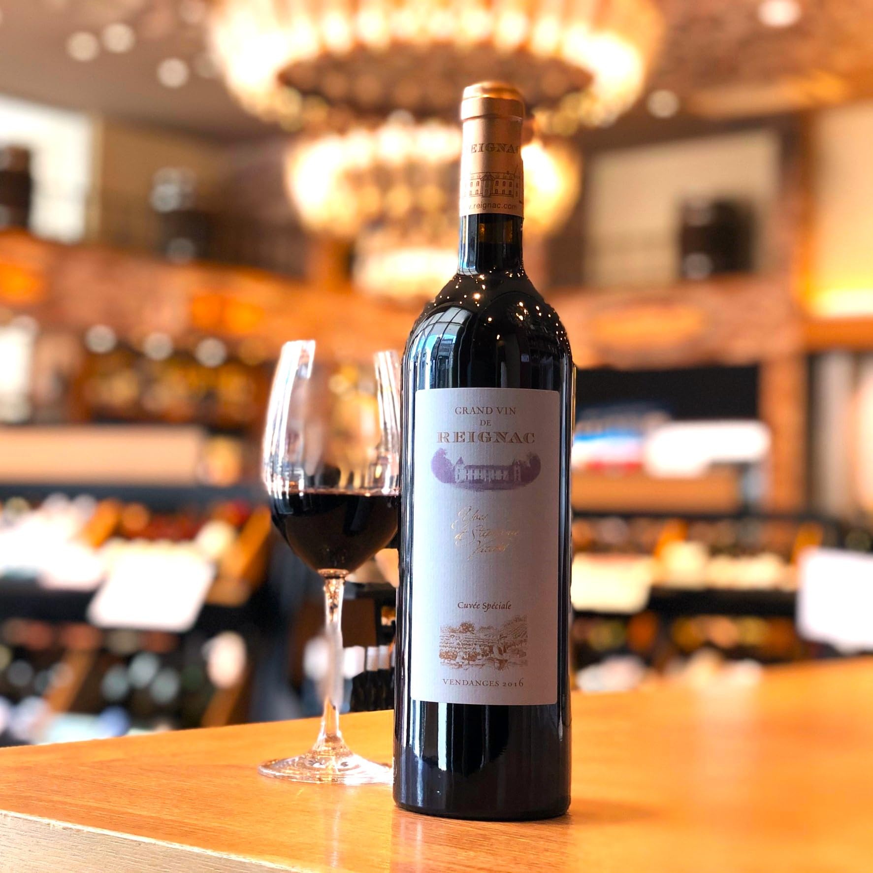 Amazon.co.jp: 数万円,数十万円のボルドーワインに勝利した革命的赤
