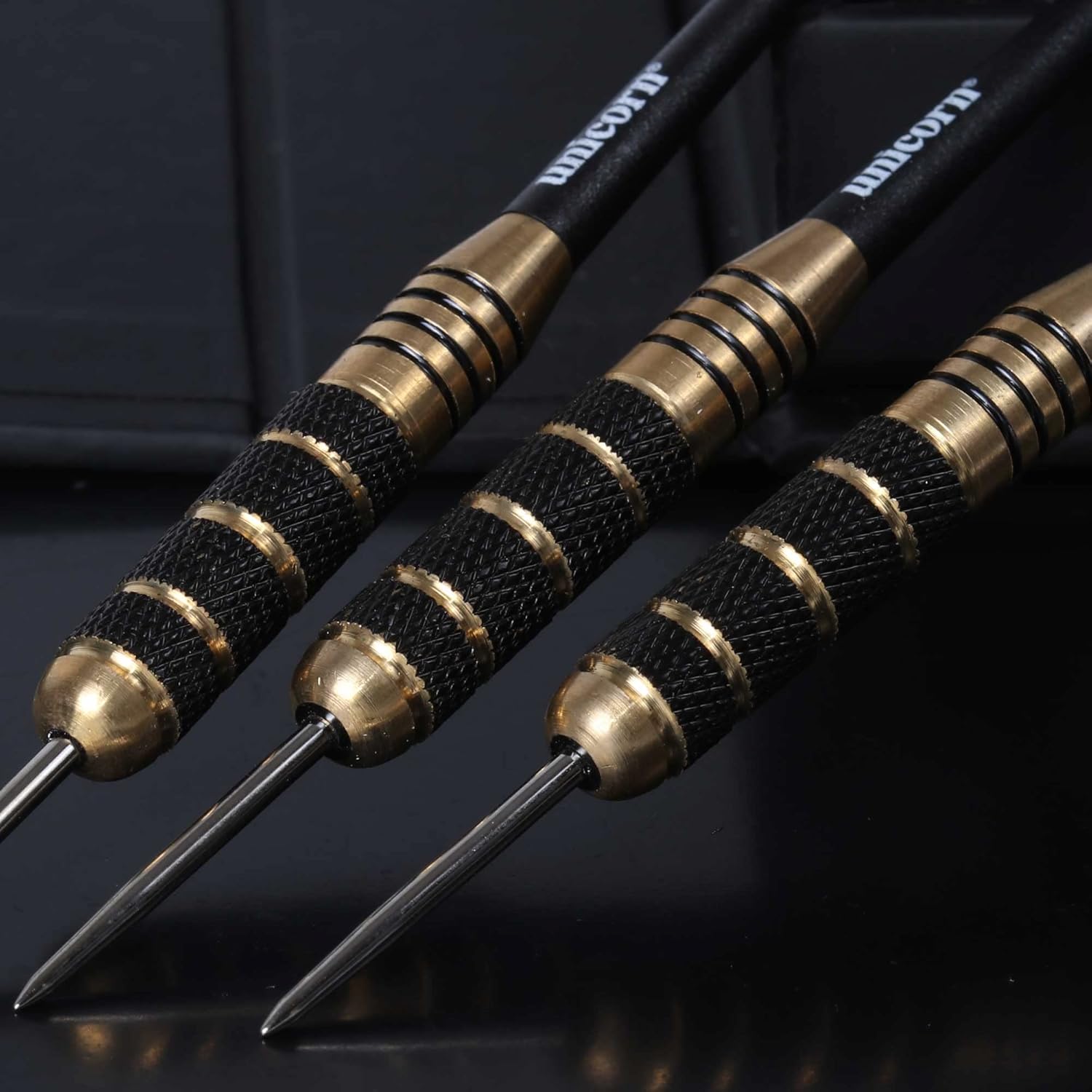 Unicorn Steel Tip Darts Set | Core Plus | Authentic 100% Brass Barrels | 21g, 22g, 23g, 24g, 25g, 26g or 27g