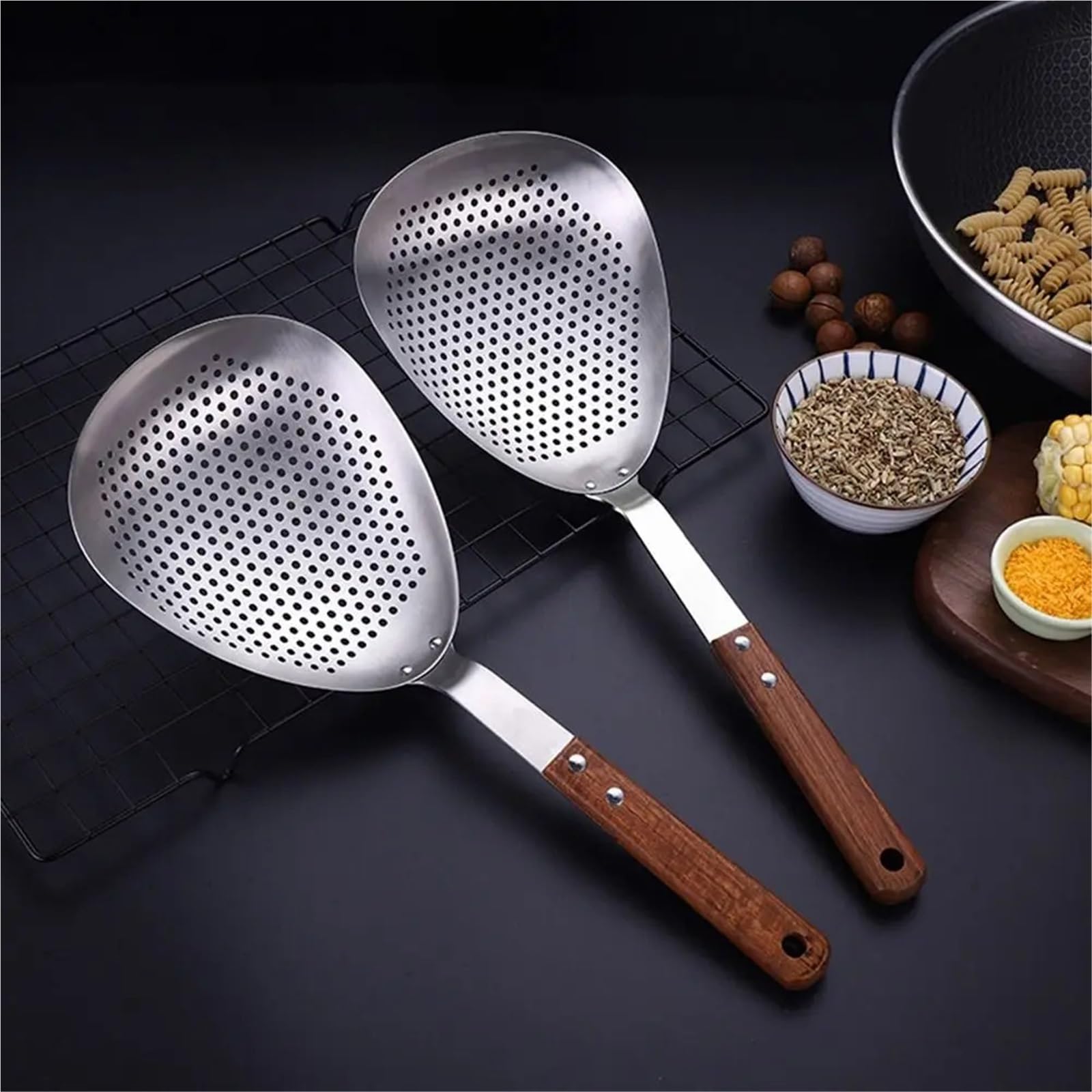 Espumadera Colador Spider 2 uds espumadera de acero inoxidable cuchara ranurada mango madera colador pasta antideslizante filtro cucharón grueso for cocina for freír alimentos(15 * 37cm)