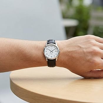 腕時計  Amazon.com: Timex T2H281 Easy Reader 35mm Black Leather Strap