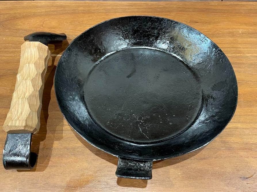 シーズンニングのみ　neru design works tekki 鉄器 Iron Teapot [南部鉄器] | tortoise shell pattern | No.J004