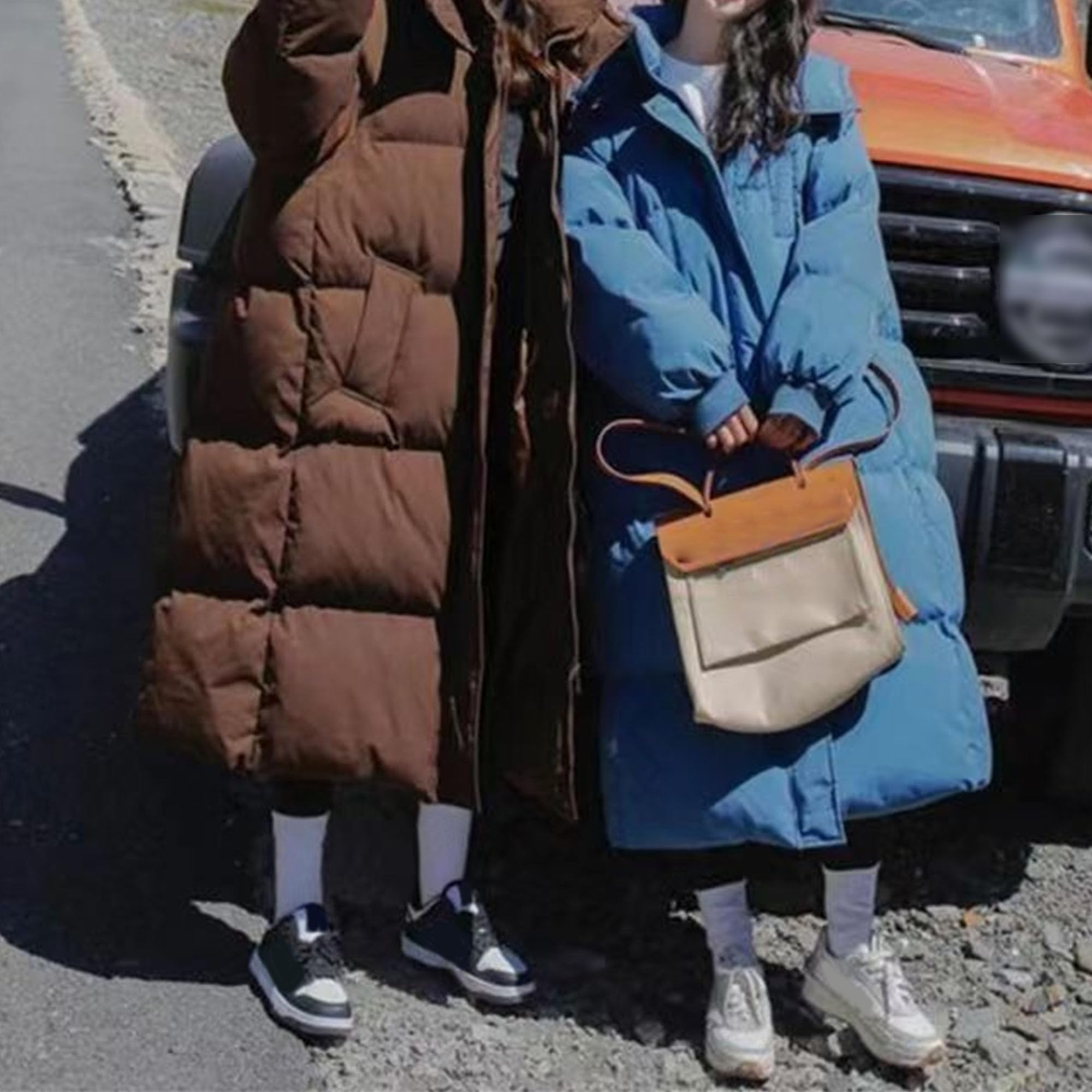 Cappotto invernale da donna lungo con cappuccio lungo al ginocchio parka