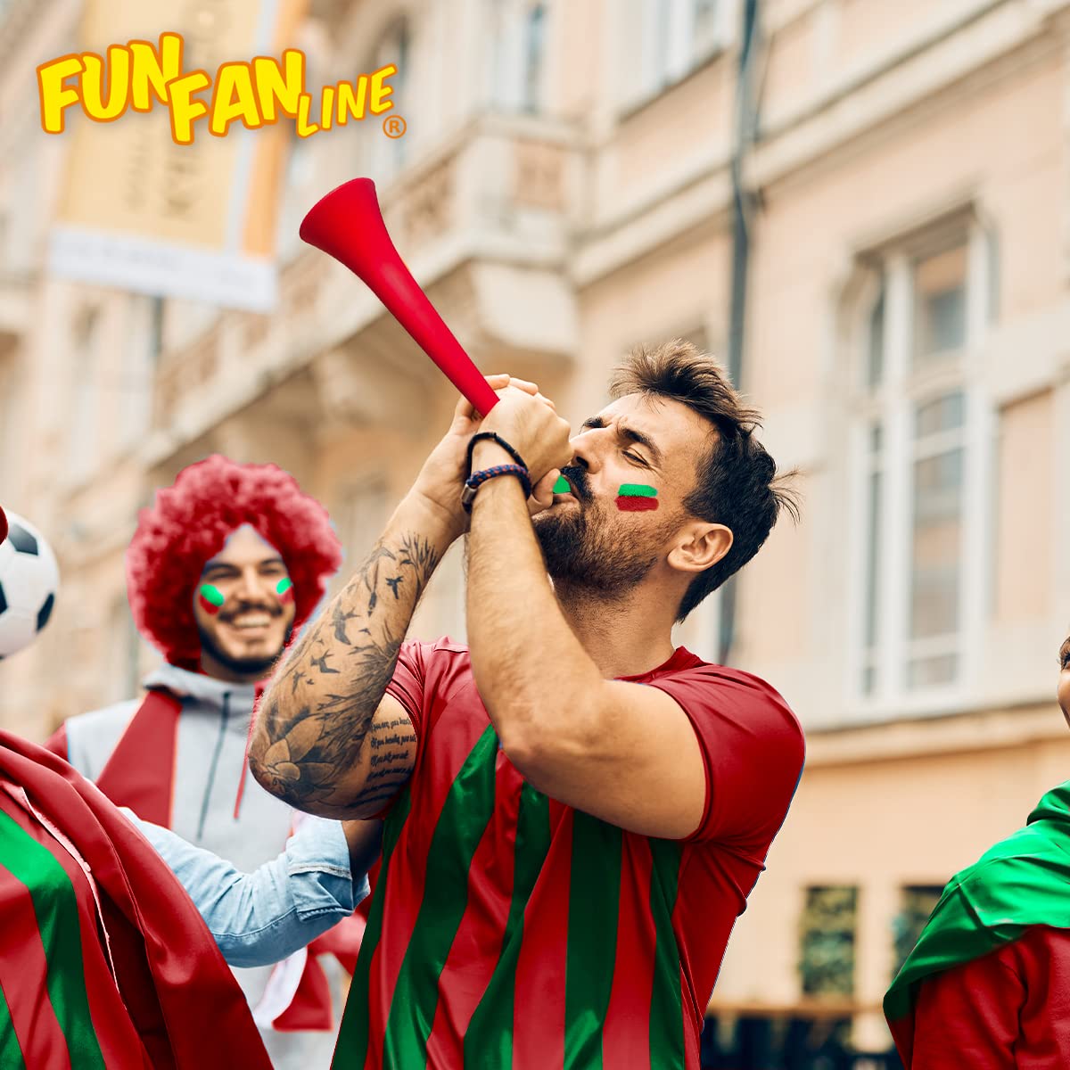 Zestaw 3 trąbek Vuvuzela z tworzywa sztucznego, akcesoria do piłki nożnej i imprez sportowych.
