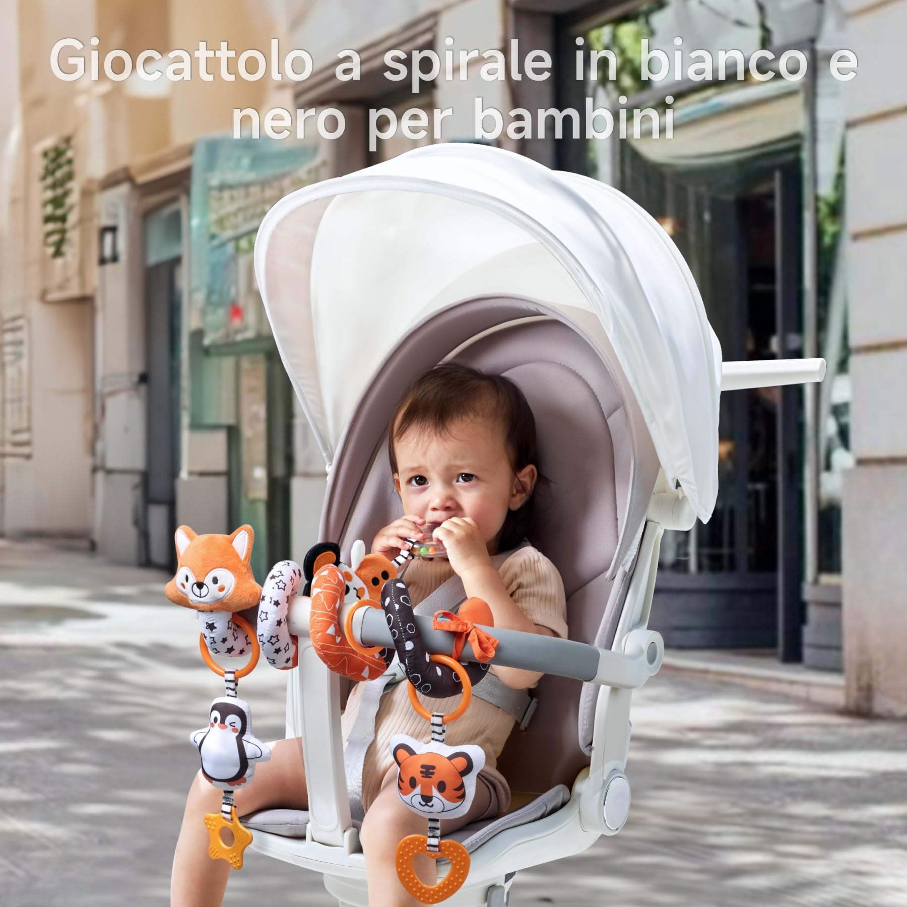 TUMAMA Giochi Spirale da Passeggino per Neonato 0 2 3 6 9 12 Mesi, Peluche Bianco e Nero Spiral Passeggini Giocattolo Gioco per Neonati Bambina Ragazzo, Volpe Culla Carrozzina con Sonaglio Teether