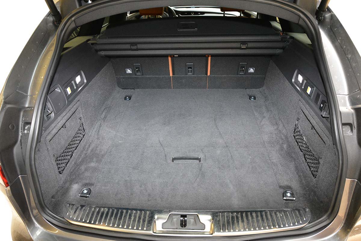 MTM Kofferraumwanne kompatibel mit Jaguar XF (260) Sportbrake 2017-, Kofferraummatten Passgenaue mit Antirutsch, Widerstandsfähig, Leicht zu waschen und Geruchsneutral, cod. 7692