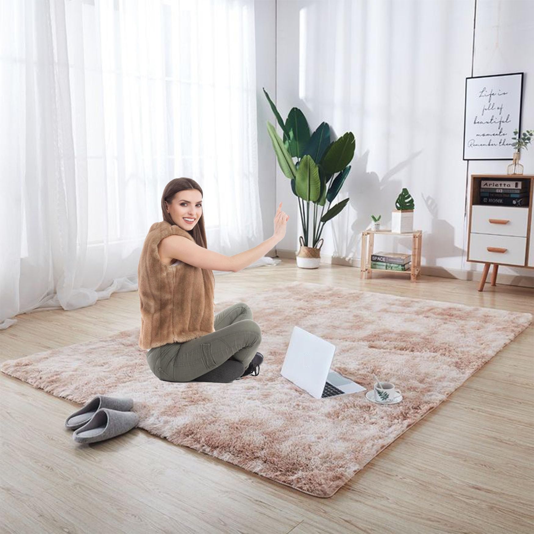 Tapis de sol moelleux kaki pour réchauffer une fête de famille